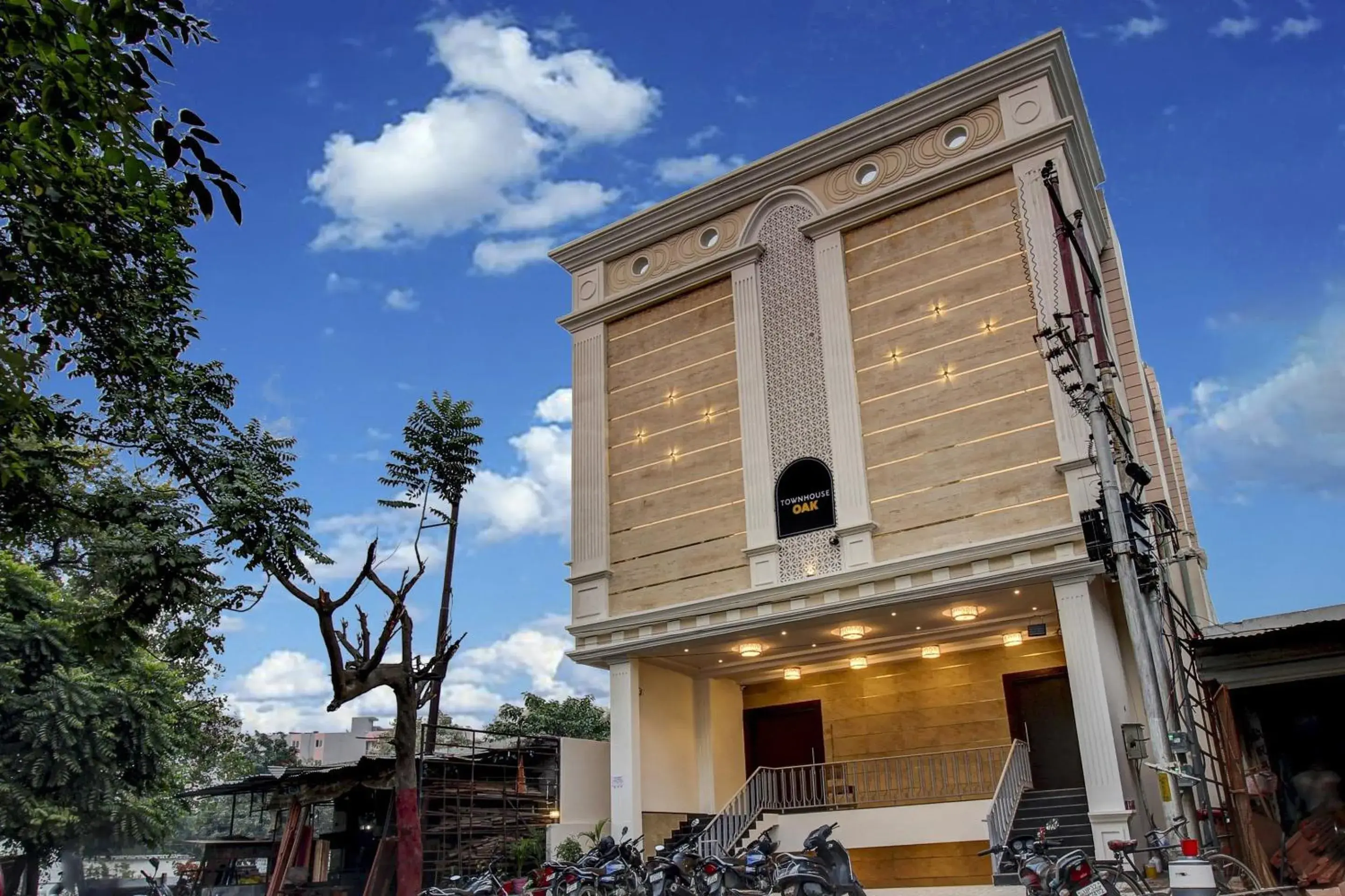 Super Townhouse OAK Aurelia Grand Super Townhouse OAK Aurelia Grand