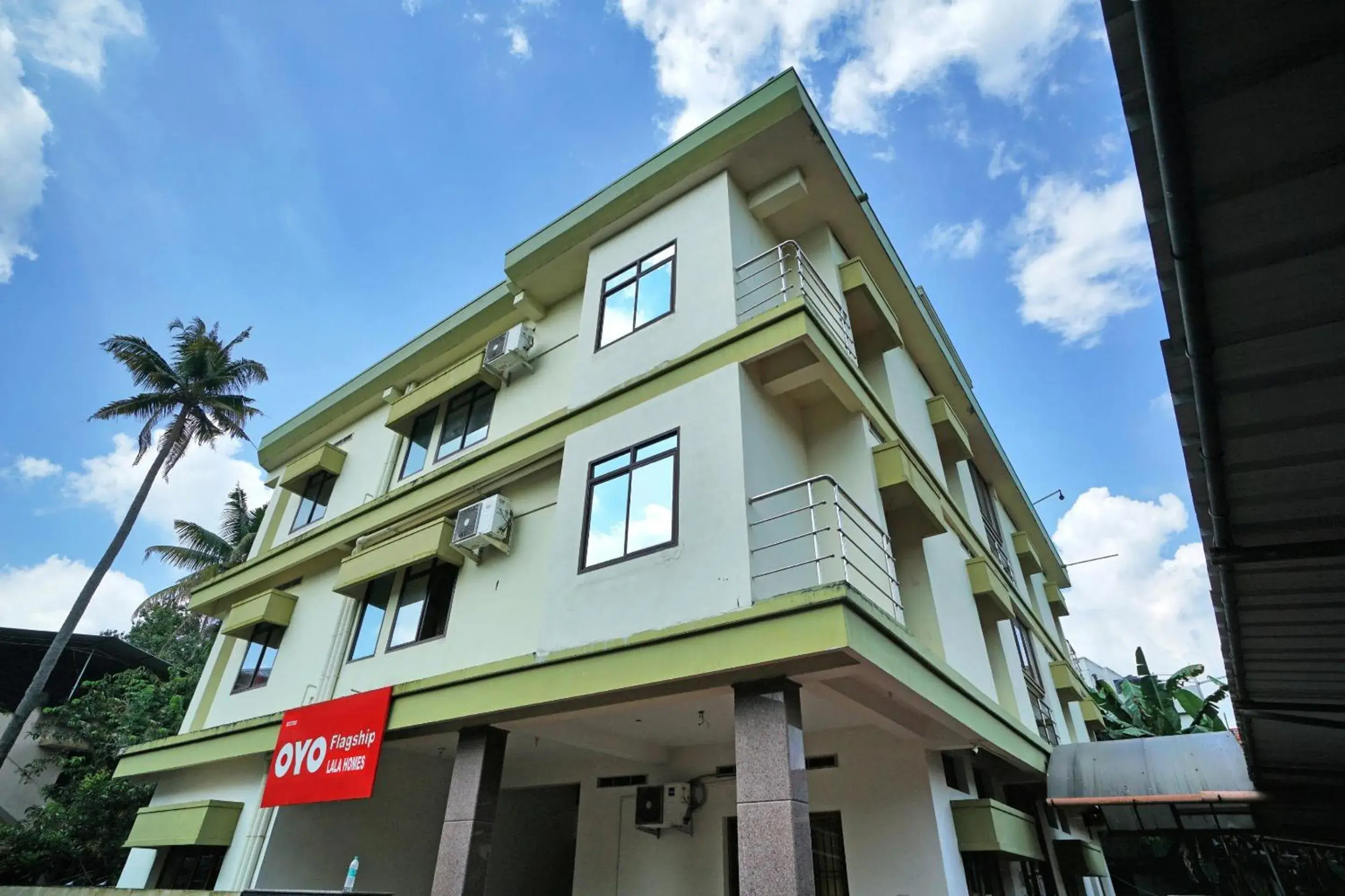 Facade/entrance in Collection O Lala Homes Facade/entrance in Collection O Lala Homes