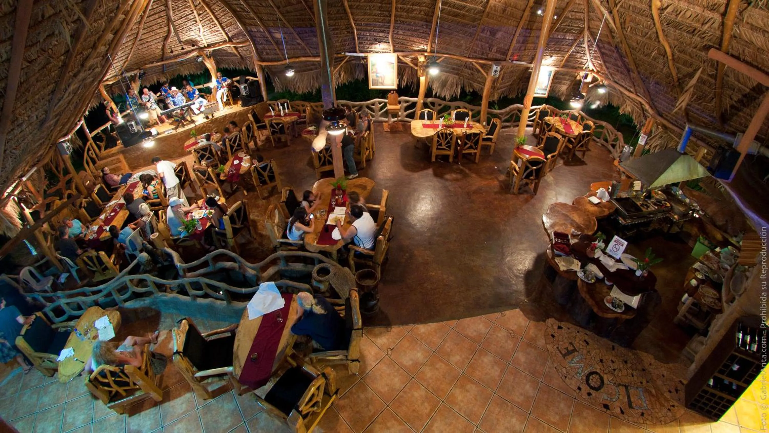 Lounge or bar in Hotel La Costa de Papito