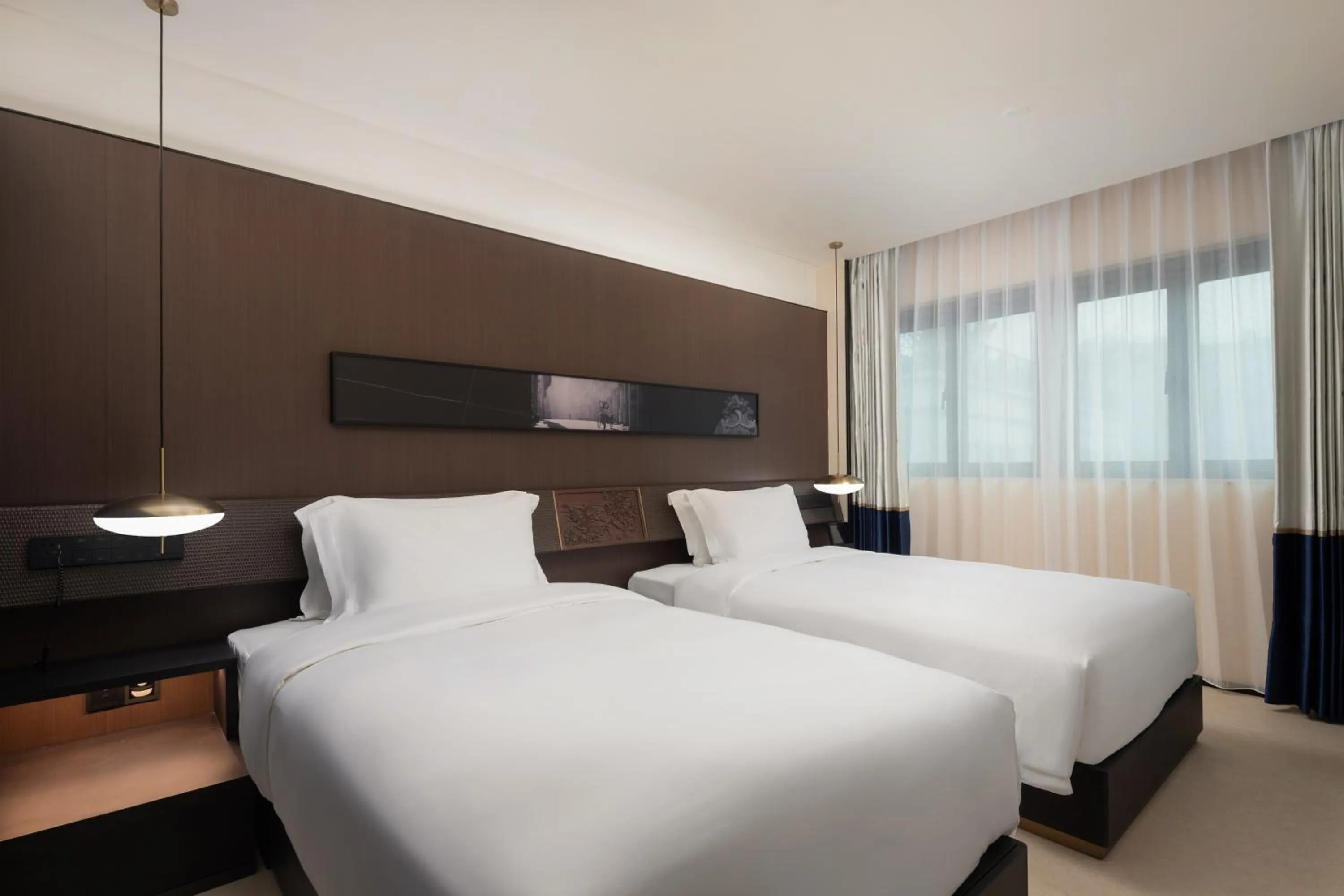 Photo of the whole room, Bed in The Yun Collection Guangzhou Yong Qing Fang