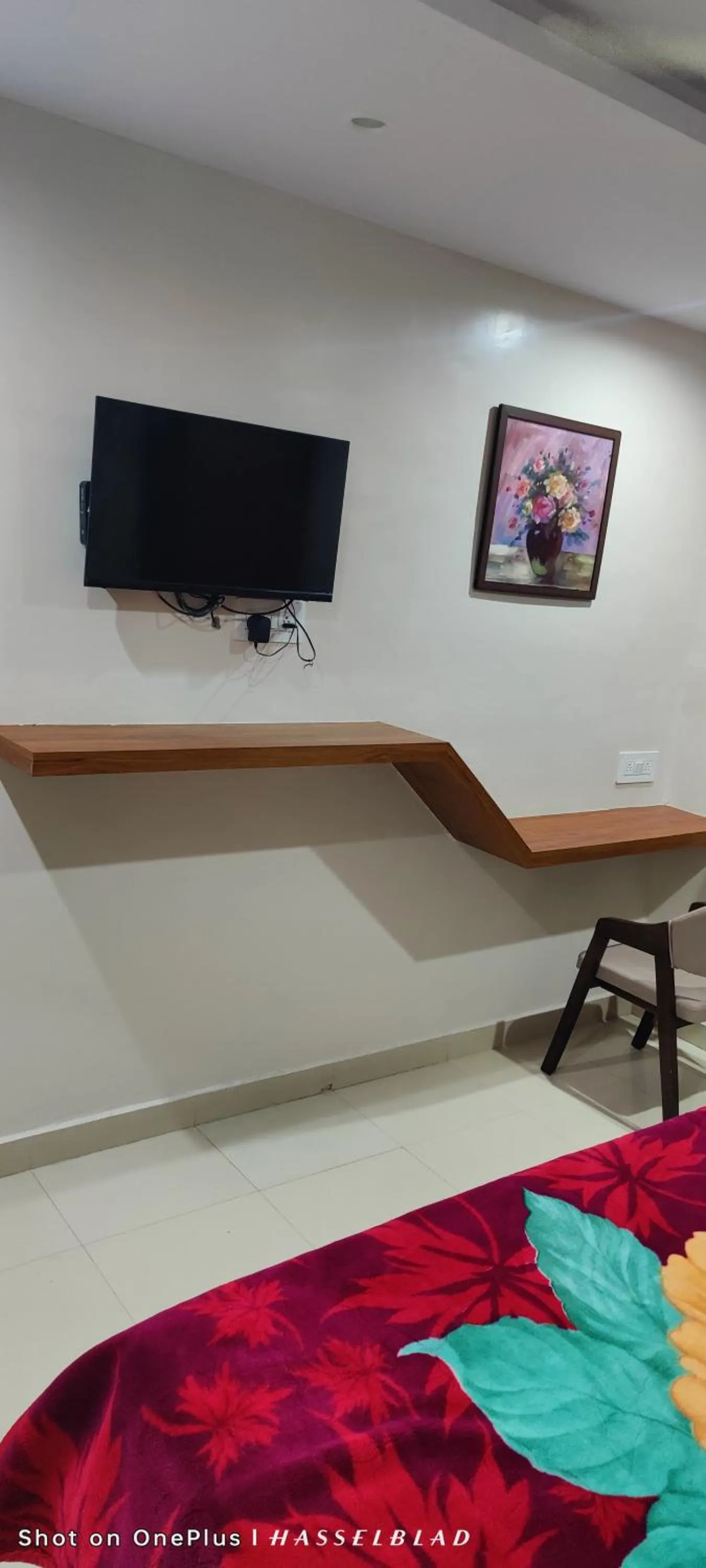 TV and multimedia in Hotel Siddhi Vinayak