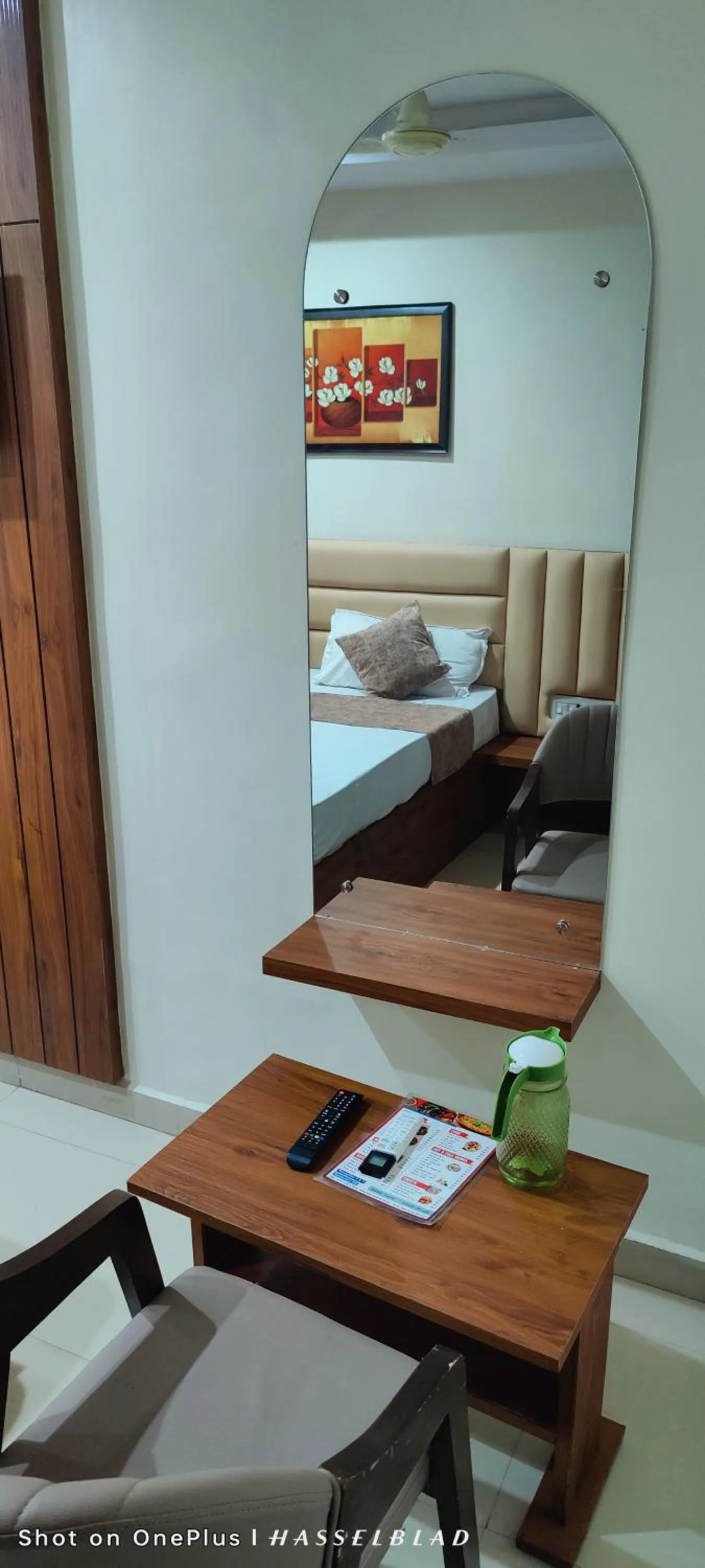room service, Bed in Hotel Siddhi Vinayak