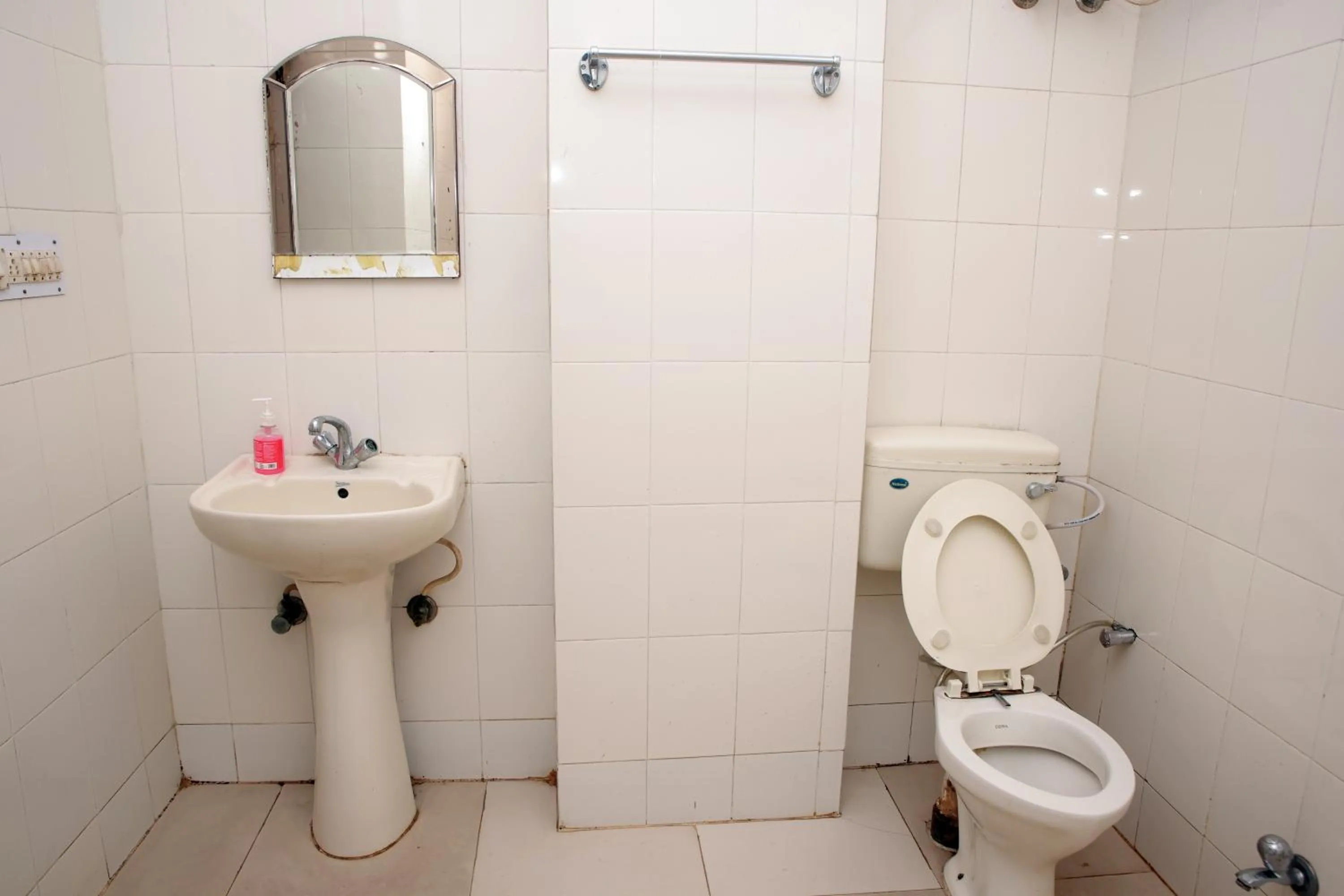 Bathroom in Hotel Siddhi Vinayak