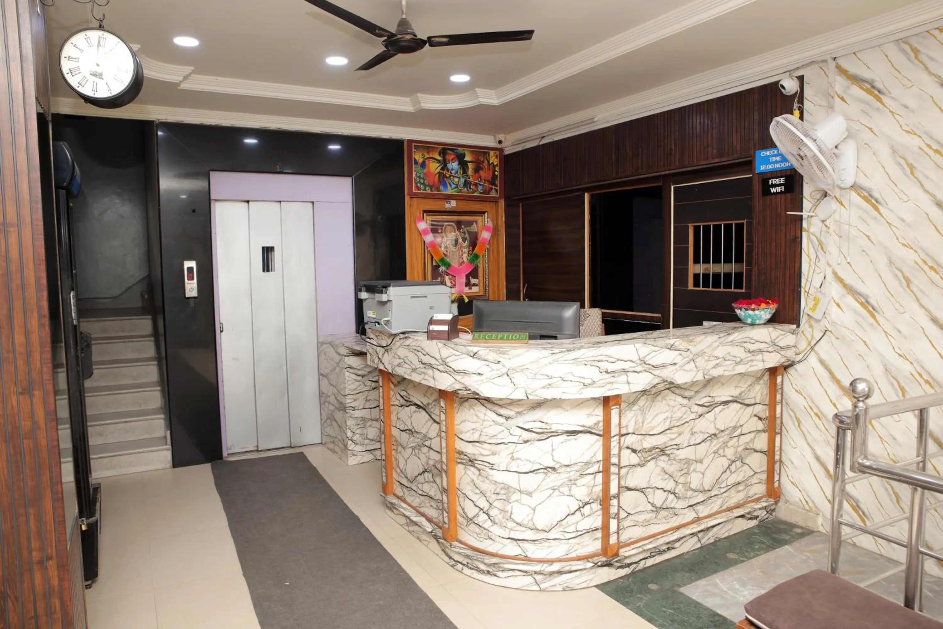 Facade/entrance in Hotel Siddhi Vinayak