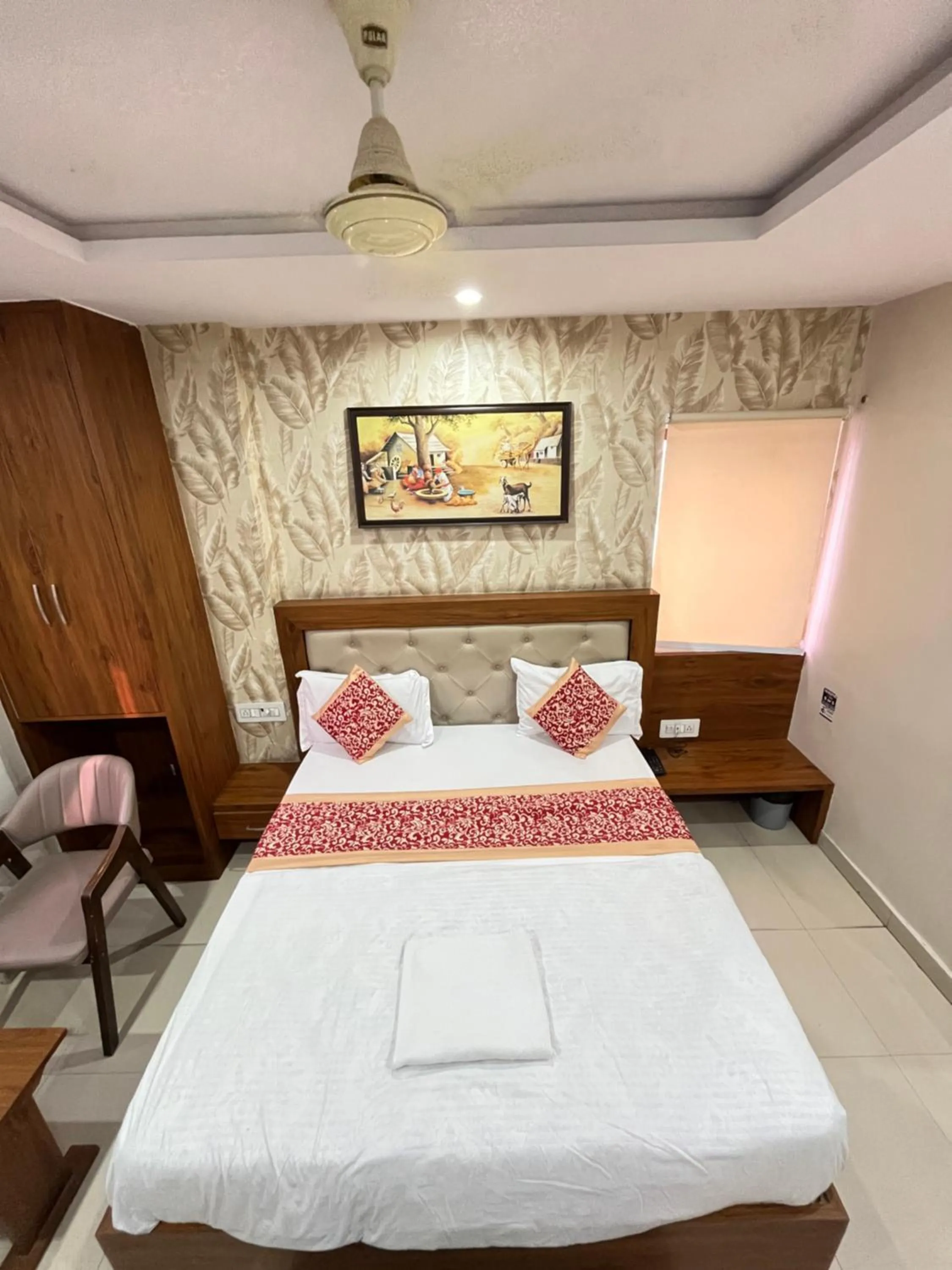 Bed in Hotel Siddhi Vinayak