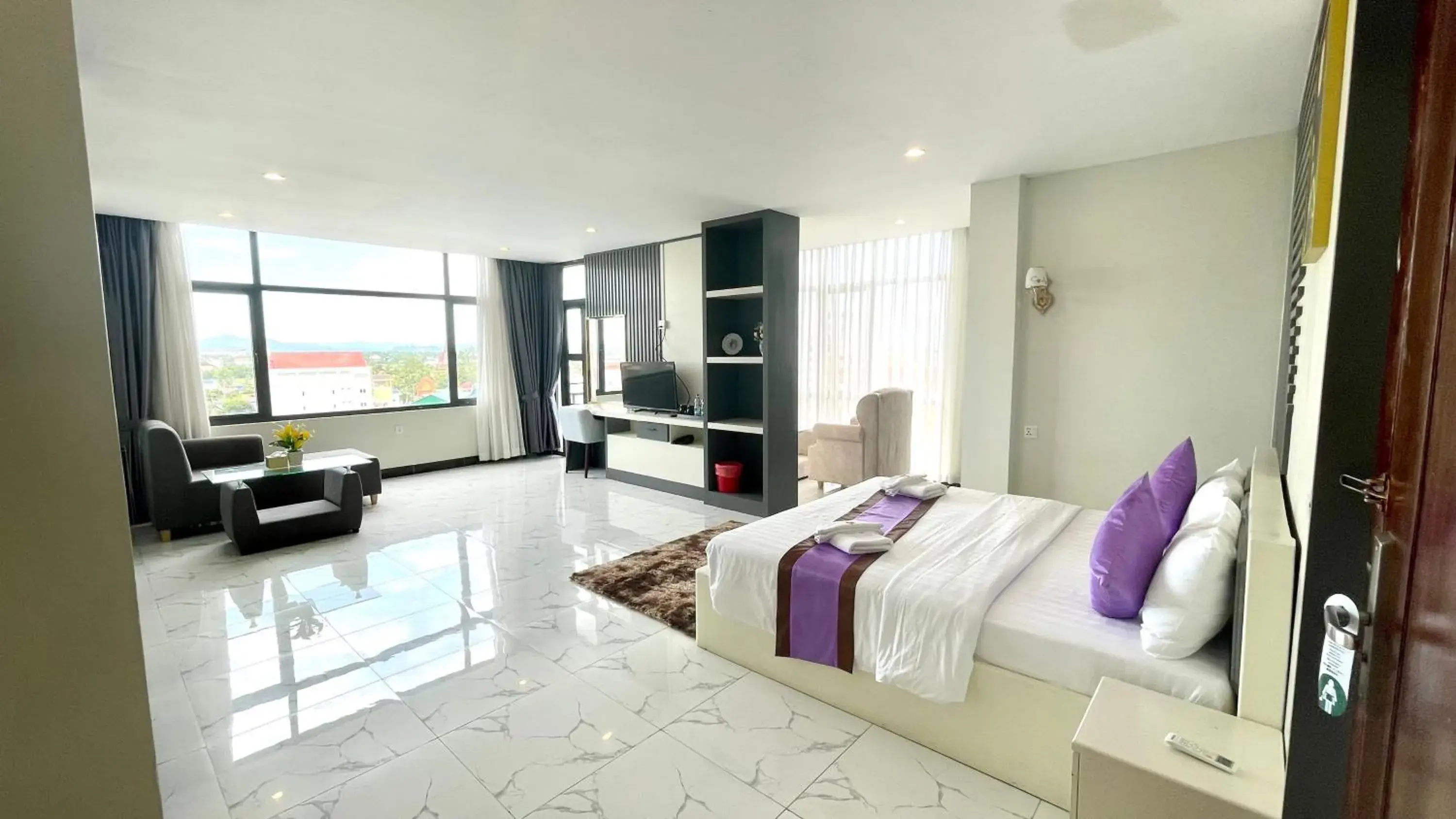 Bedroom, Bed in Kampot Sunny Hotel Bedroom, Bed in Kampot Sunny Hotel