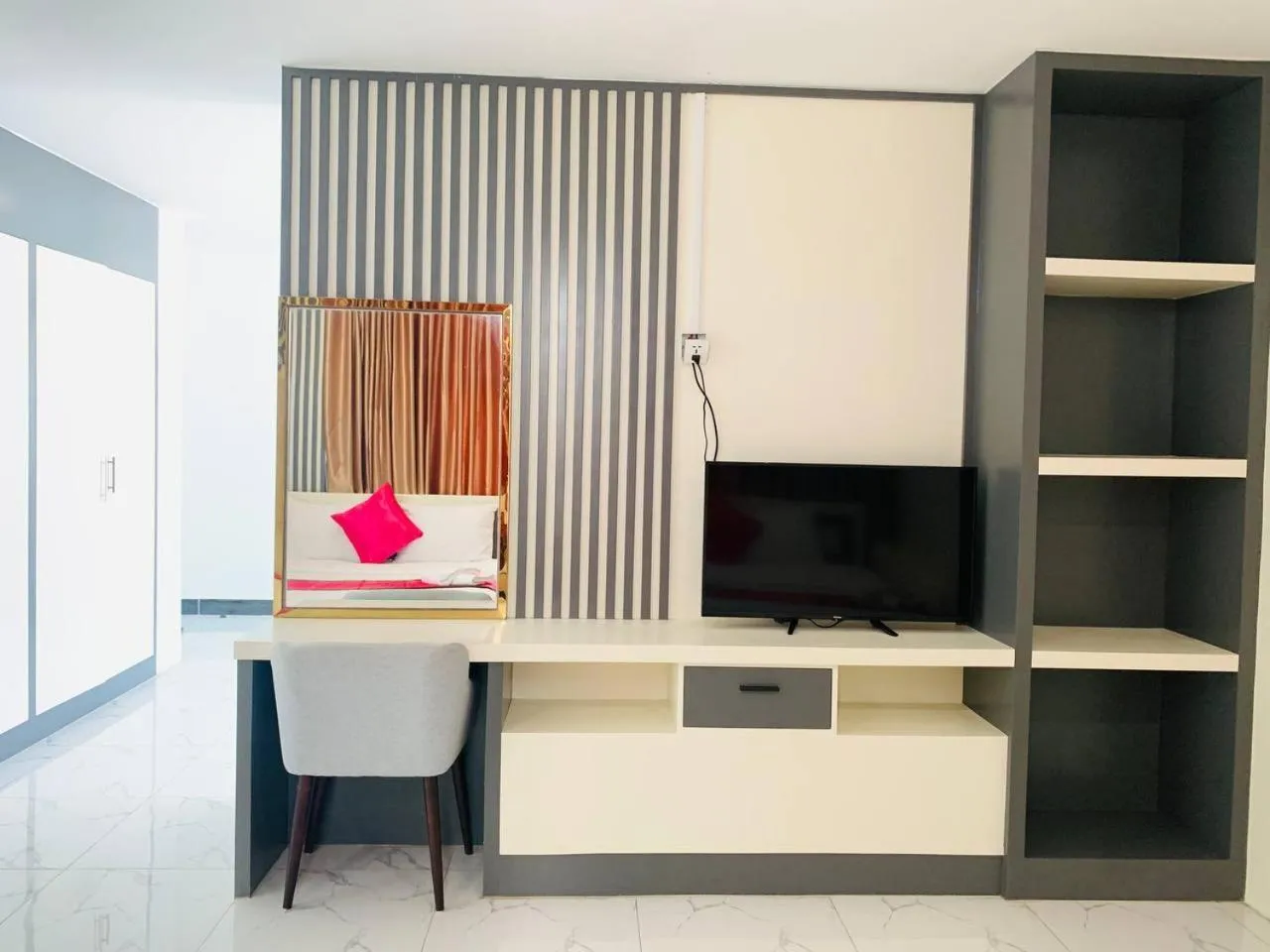 Living room in Kampot Sunny Hotel