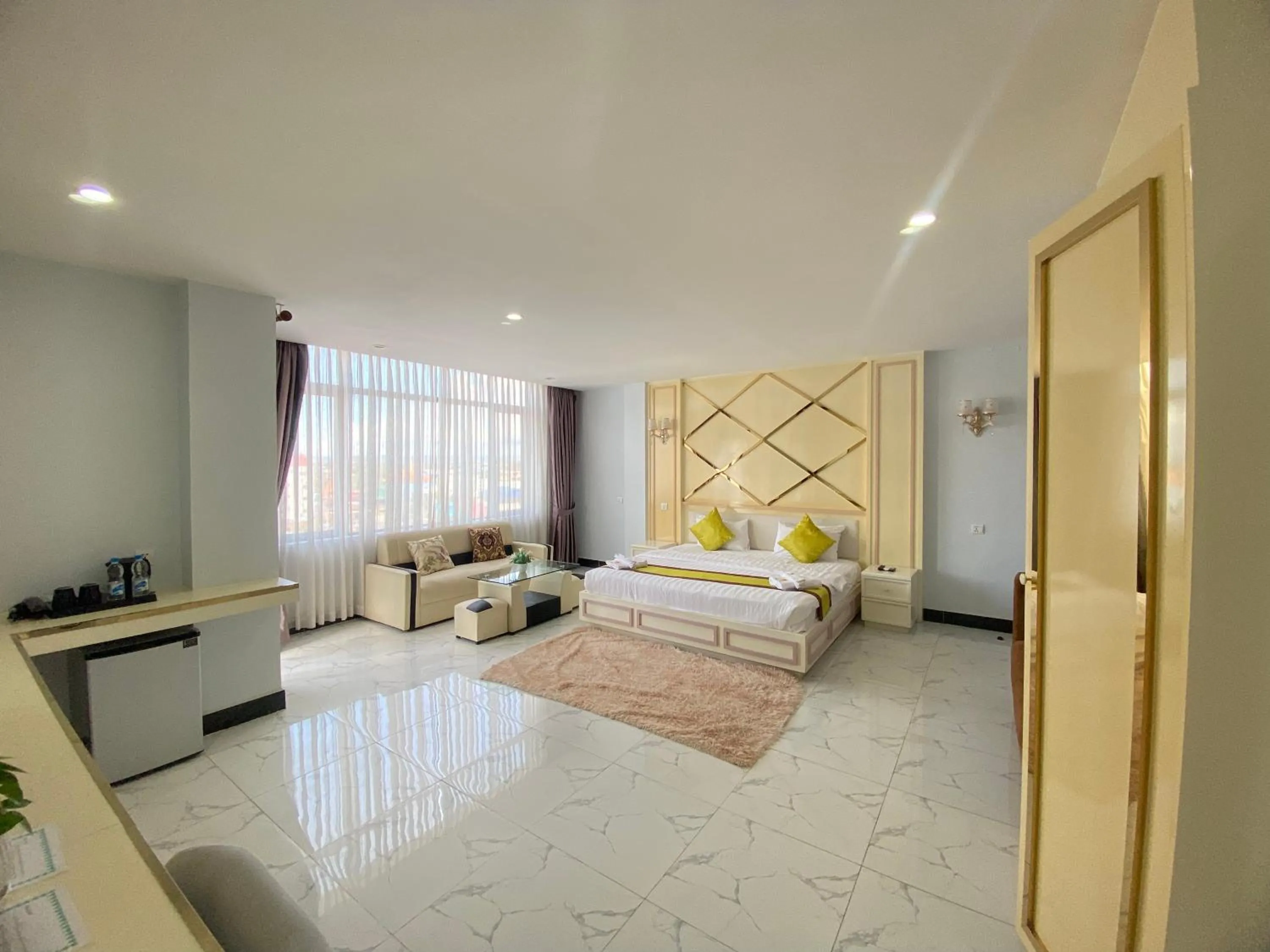 Bedroom, Bed in Kampot Sunny Hotel