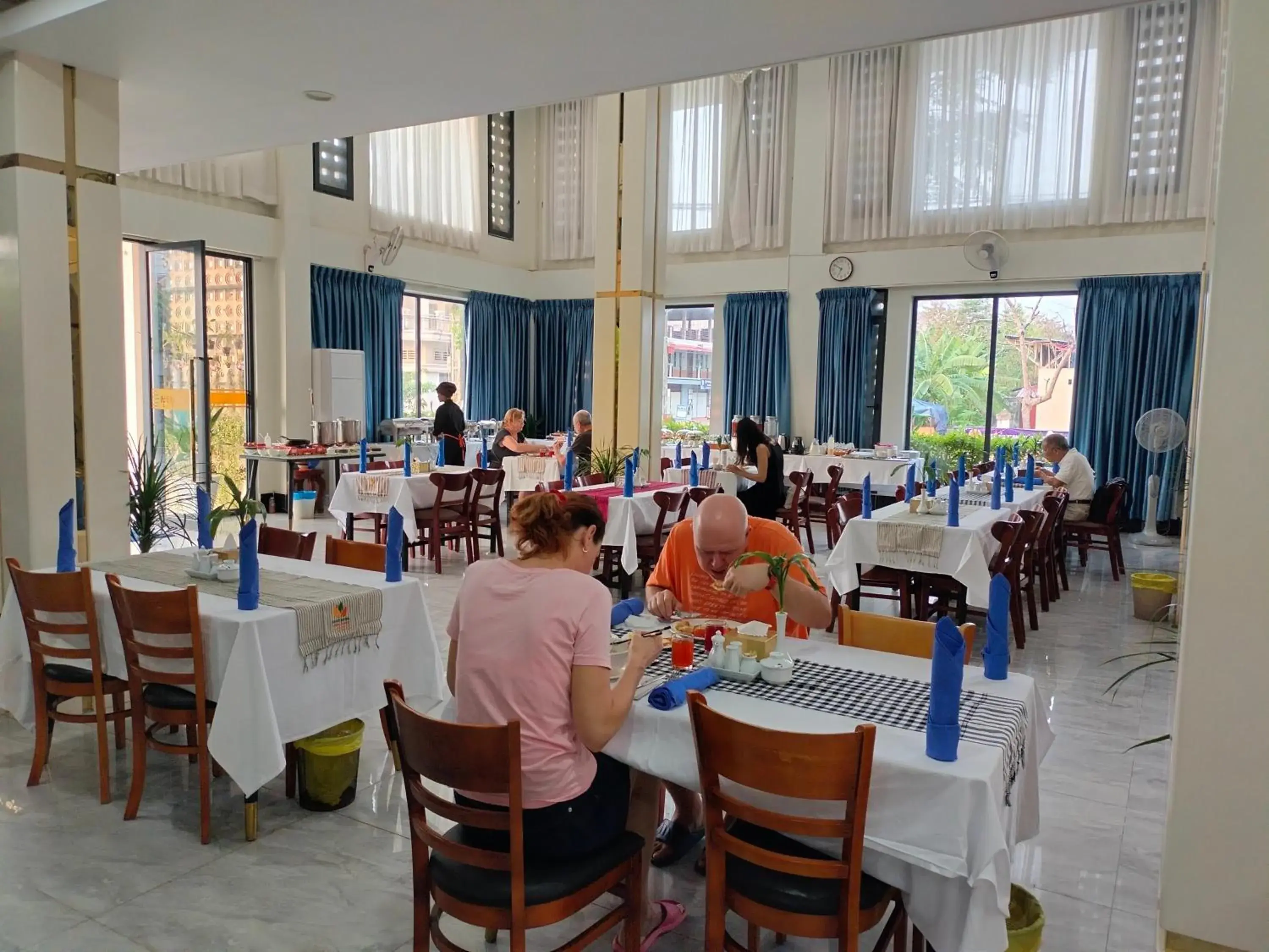 Restaurant/places to eat in Kampot Sunny Hotel Restaurant/places to eat in Kampot Sunny Hotel
