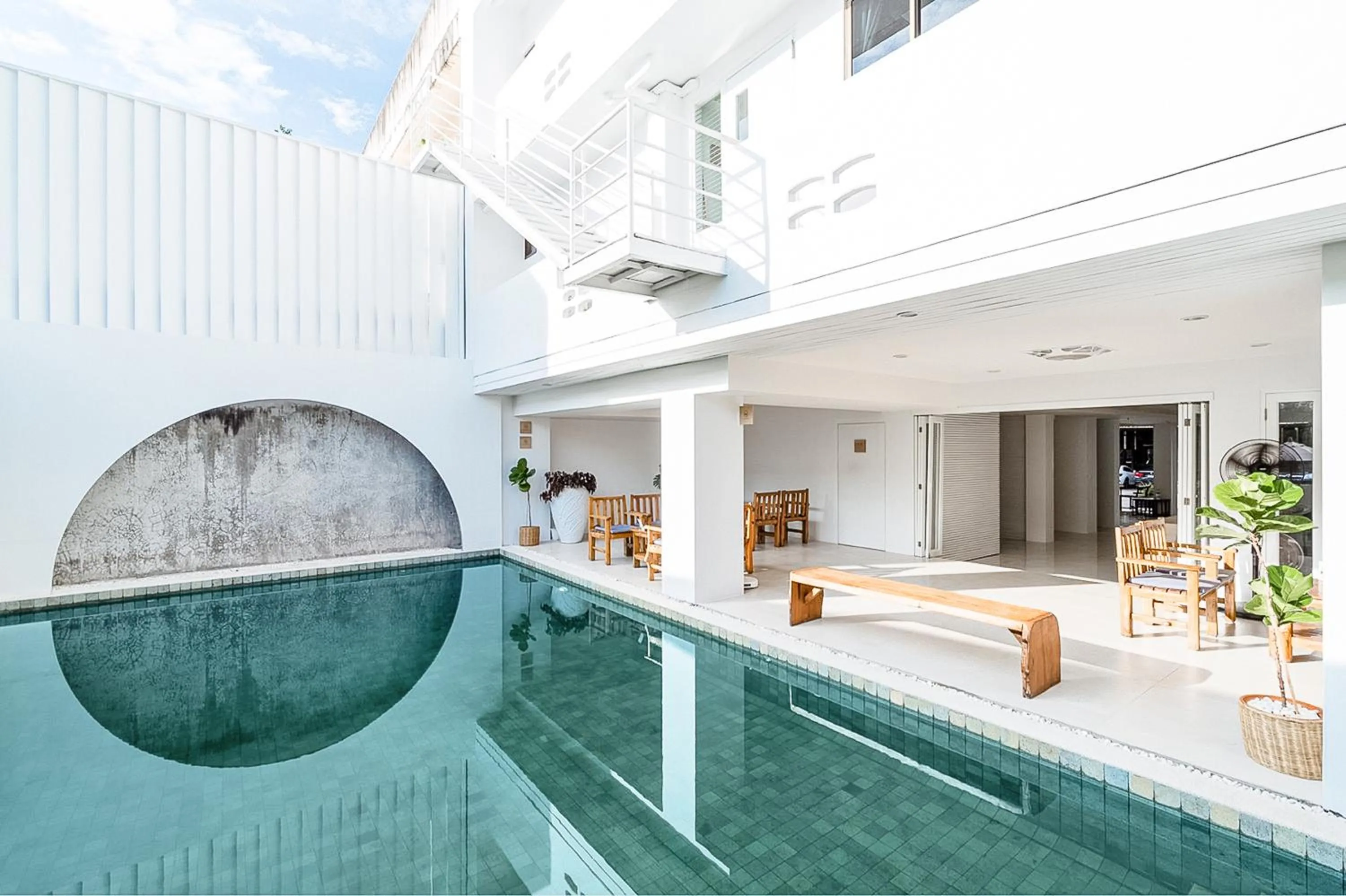 Swimming pool in Bedline Hotel - SHA Certified