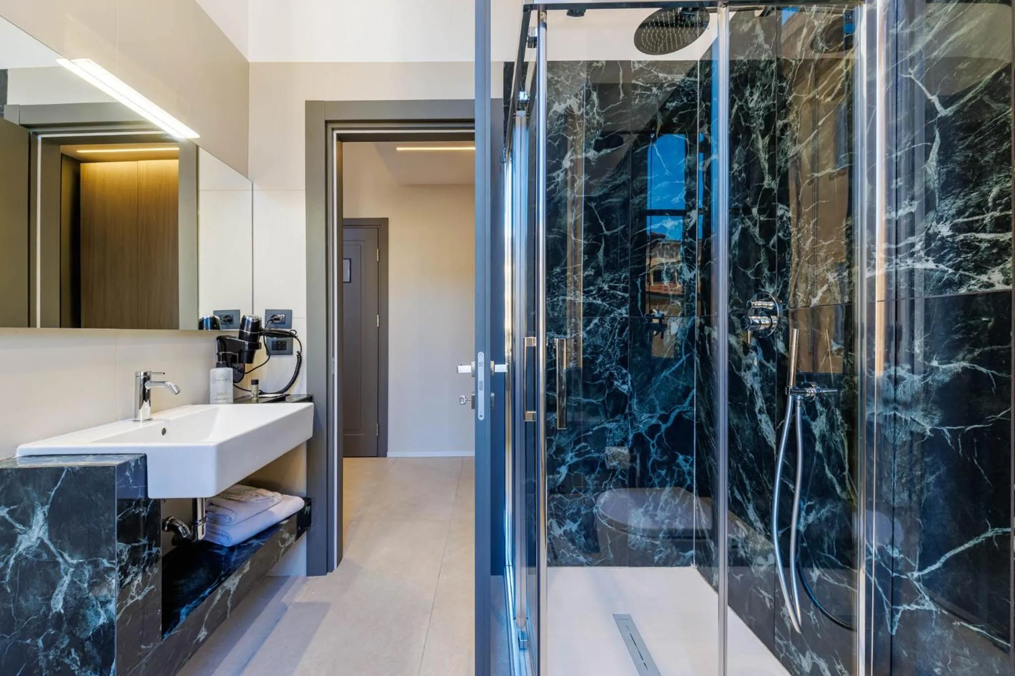 Shower in Casa San Giuseppe