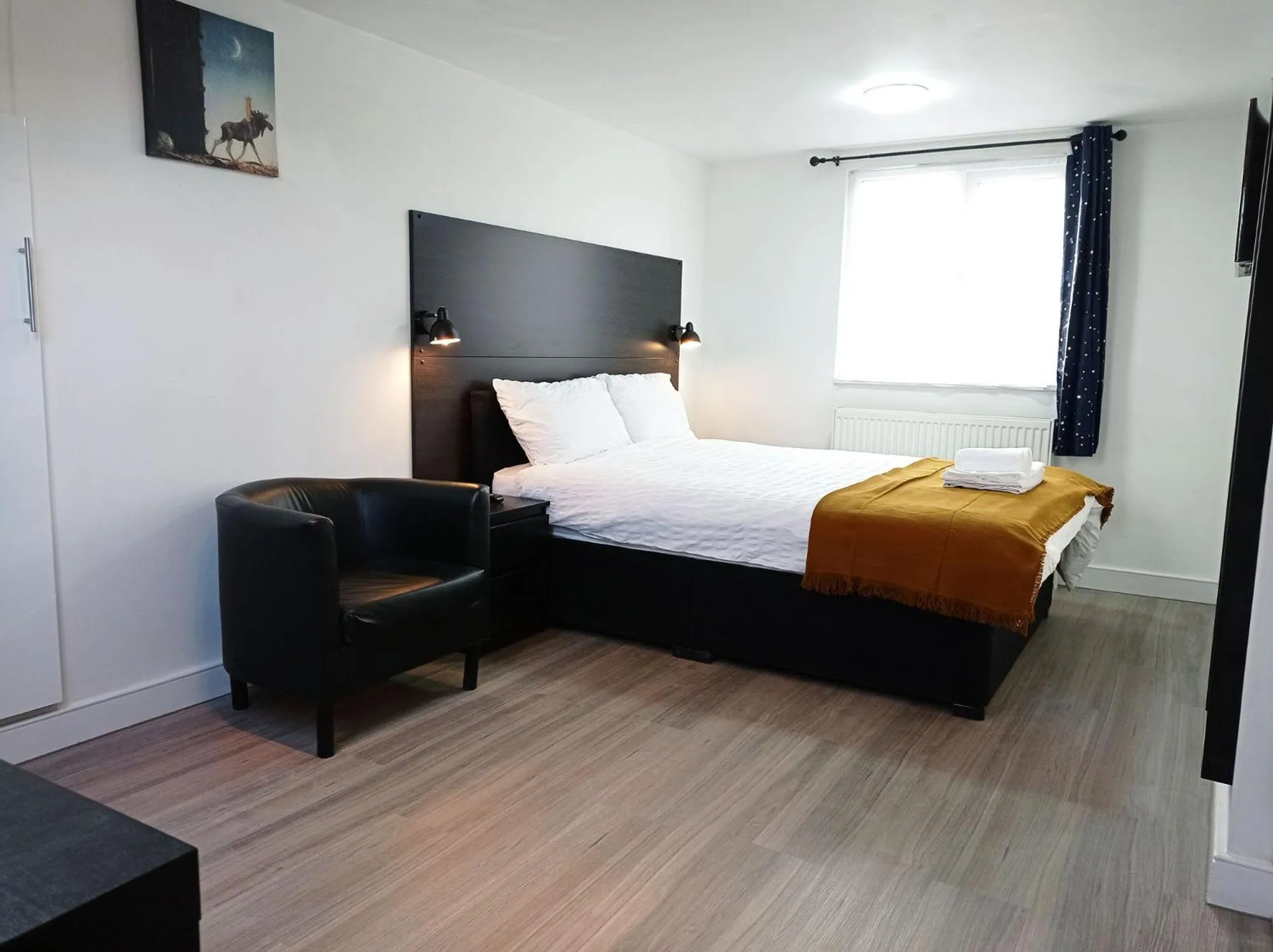 Bed in Mill Studio A - Self contained one bed studio flat