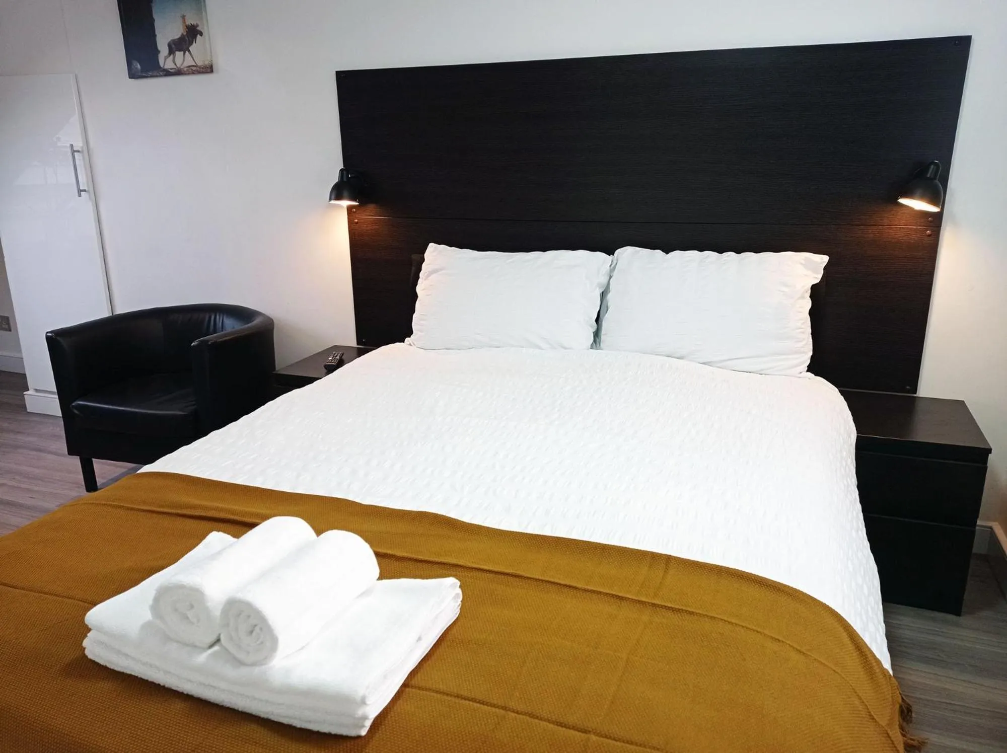 Bed in Mill Studio A - Self contained one bed studio flat