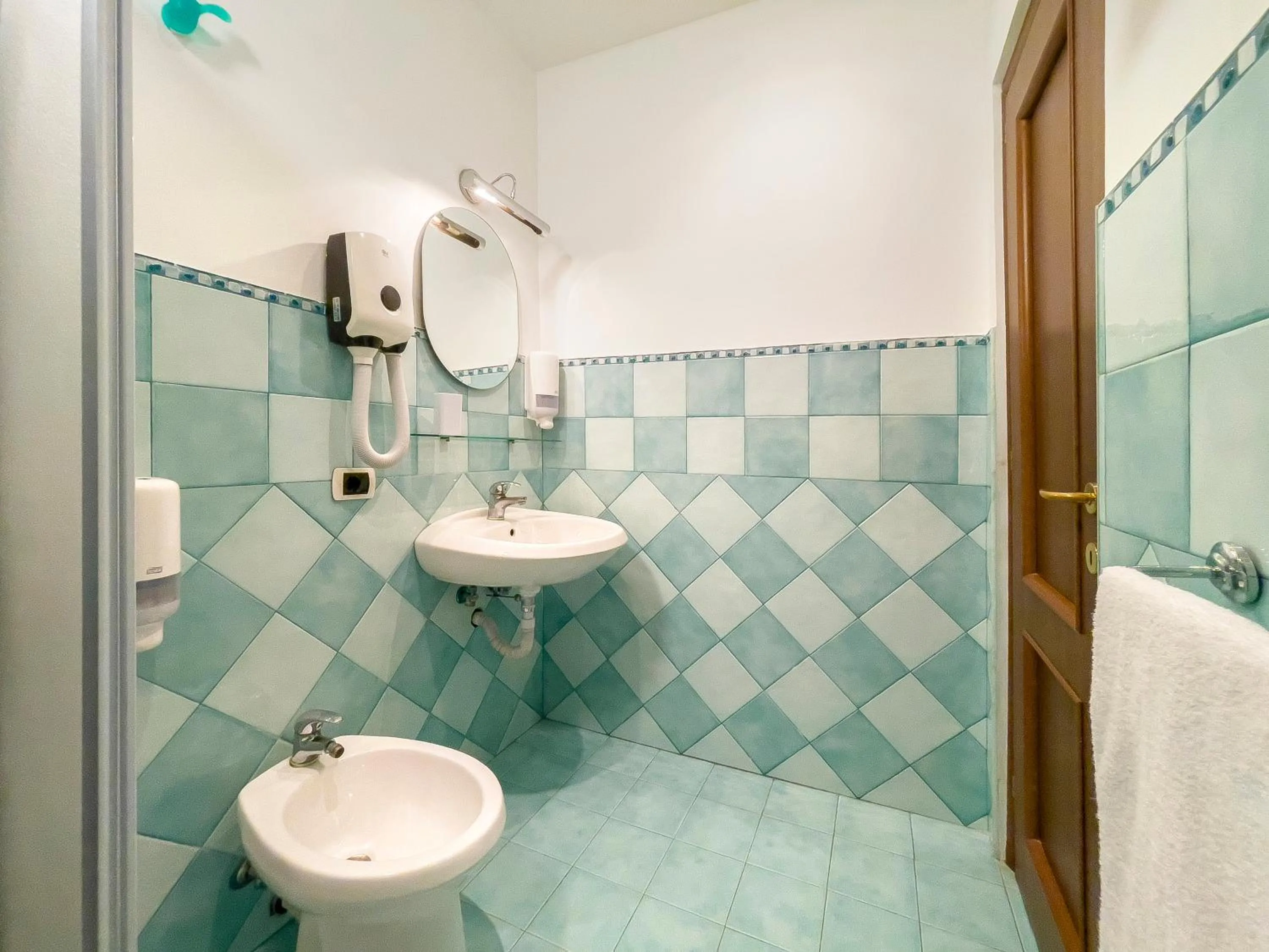 Bathroom in Gregorio's Rooms