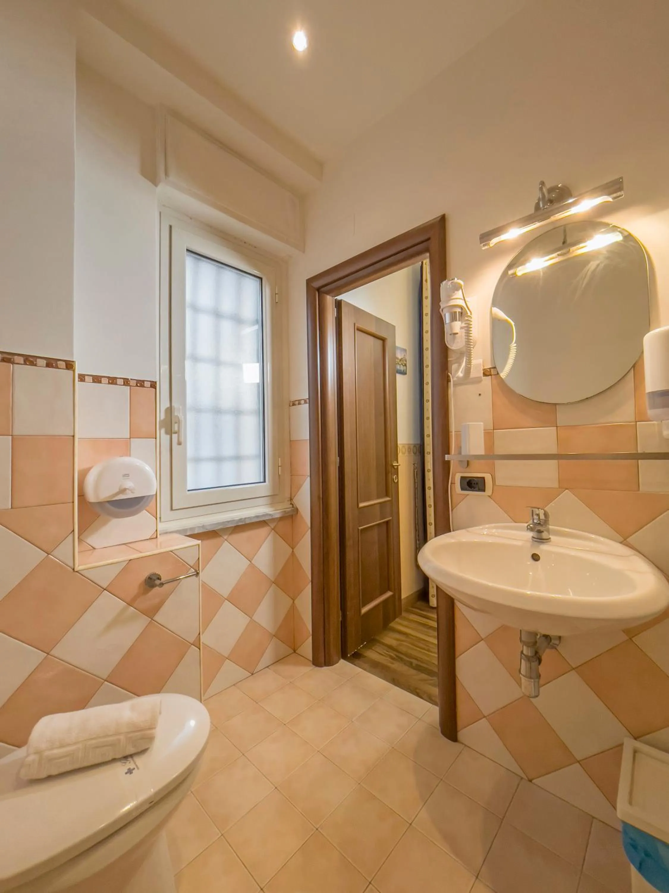 Bathroom in Gregorio's Rooms