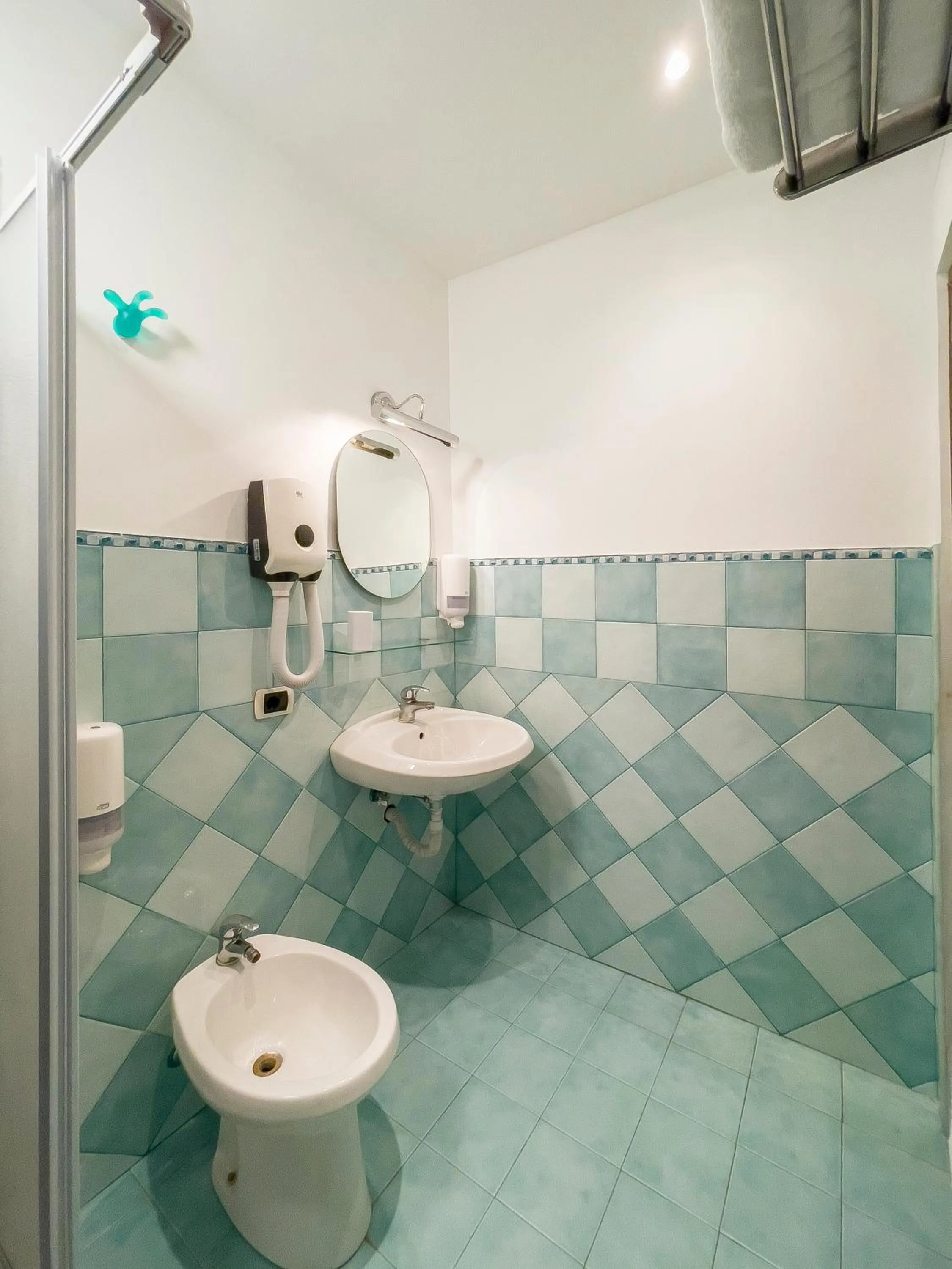 Bathroom in Gregorio's Rooms