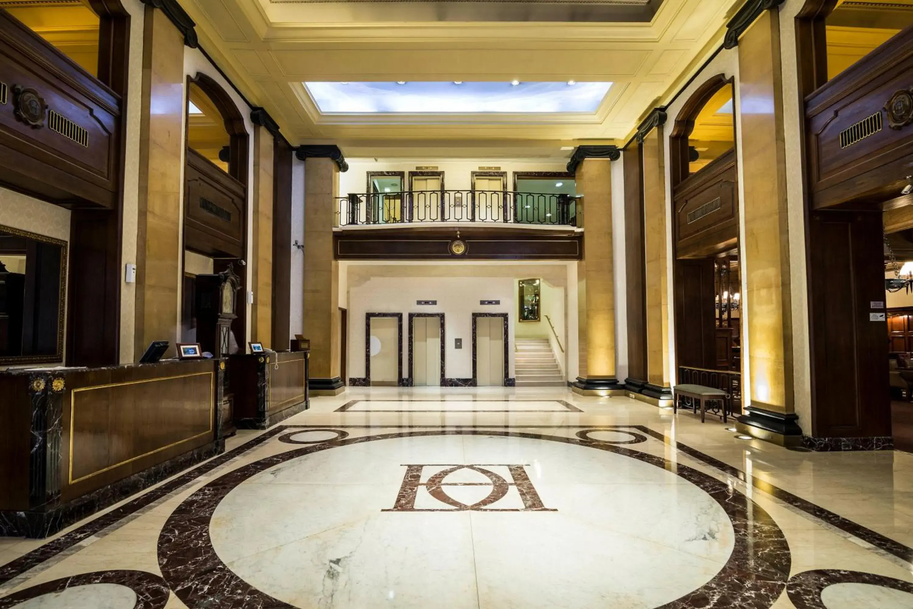 Lobby or reception in Claridge Hotel Lobby or reception in Claridge Hotel