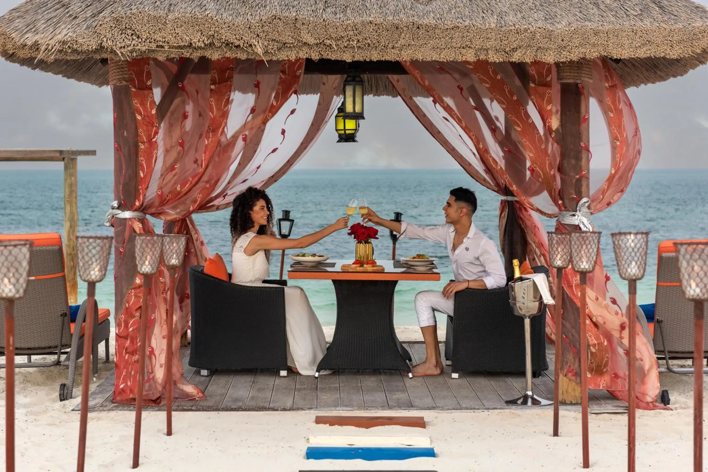 Lounge or bar in Al Maya Island & Resort Lounge or bar in Al Maya Island & Resort