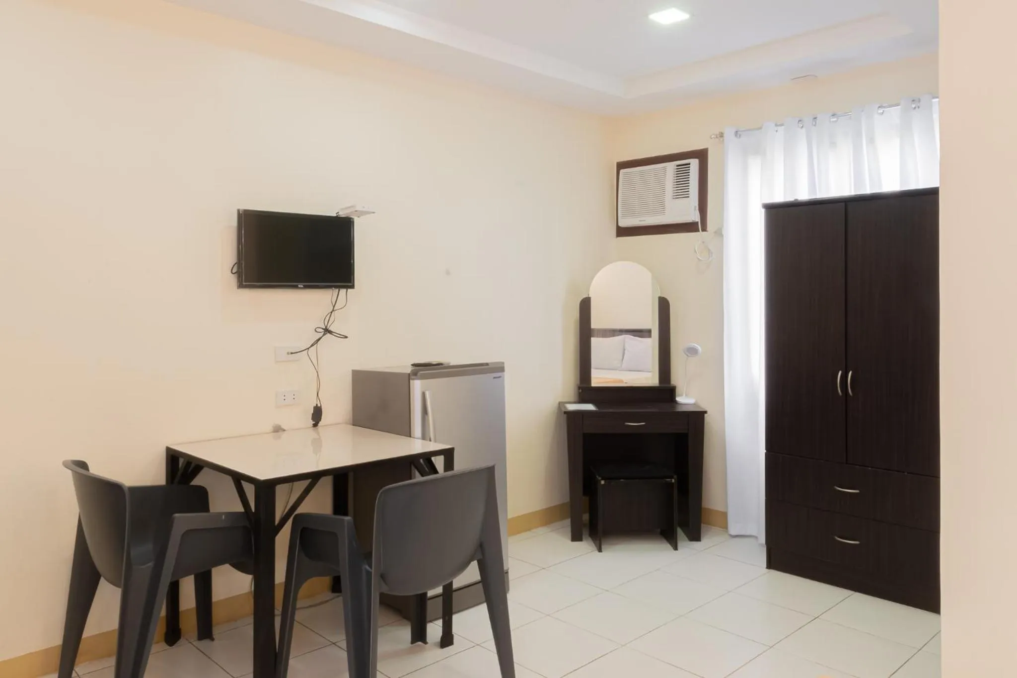 Almira Diving Resort- Panglao