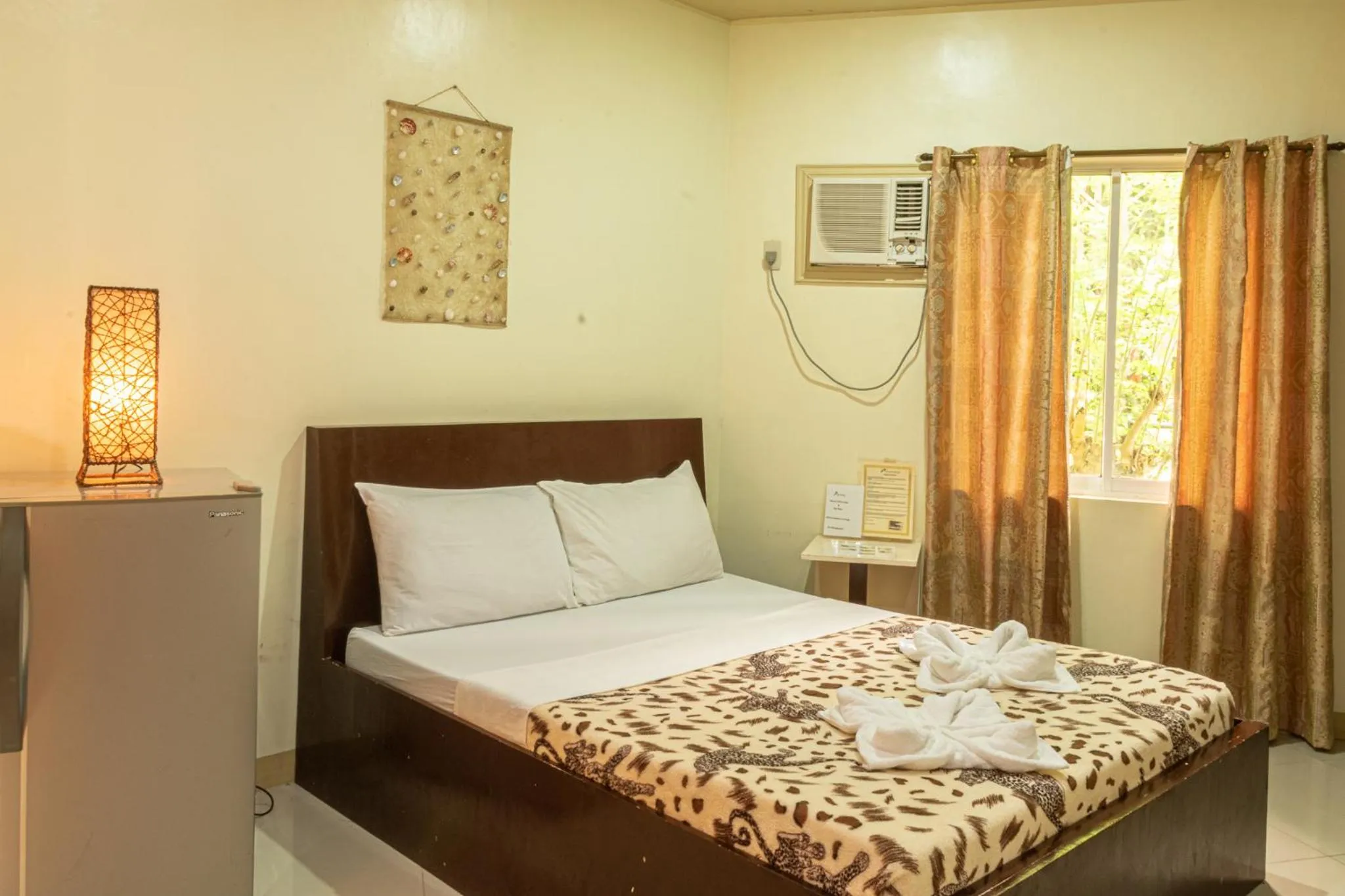 Bed in Almira Diving Resort- Panglao