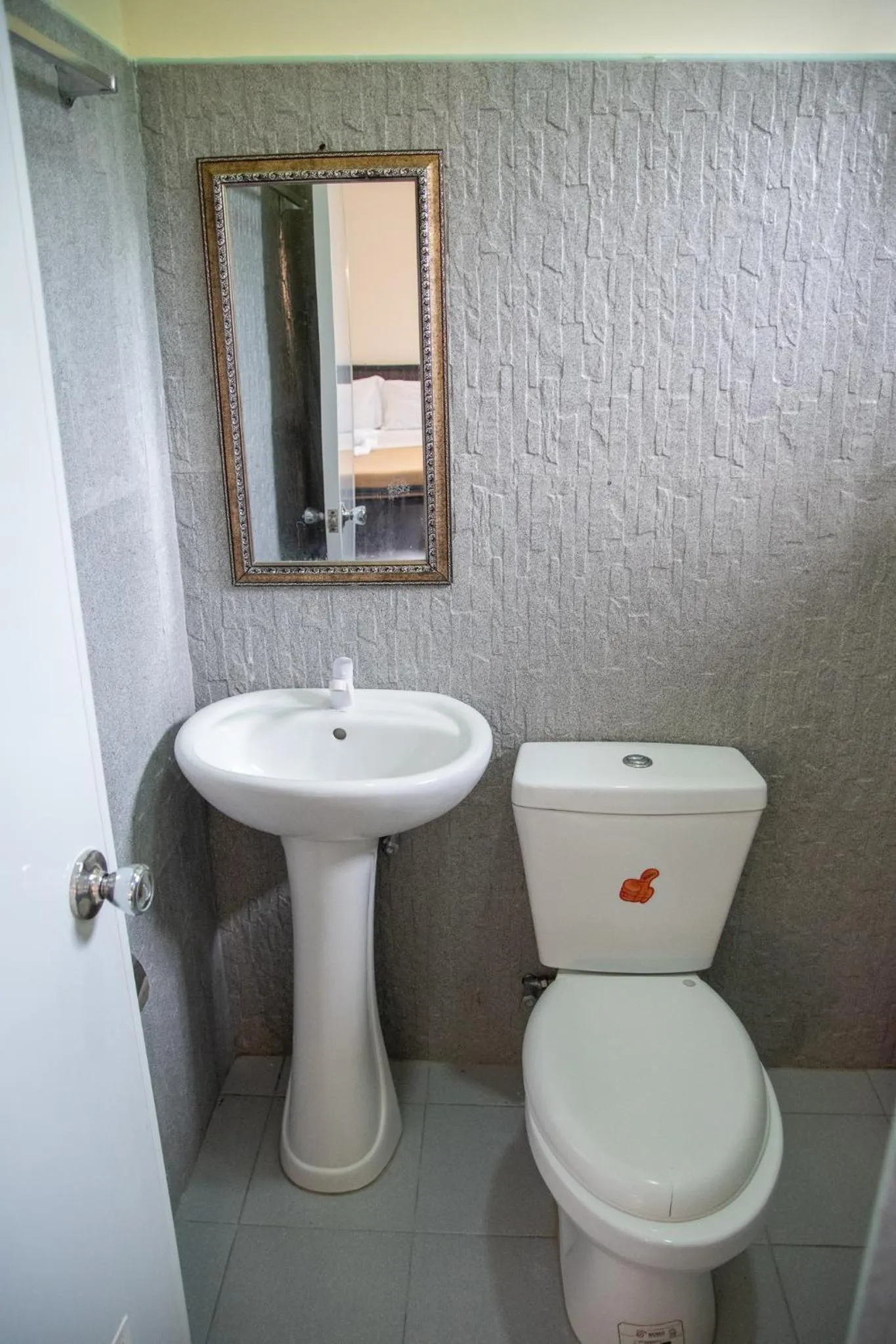 Toilet in Almira Diving Resort- Panglao