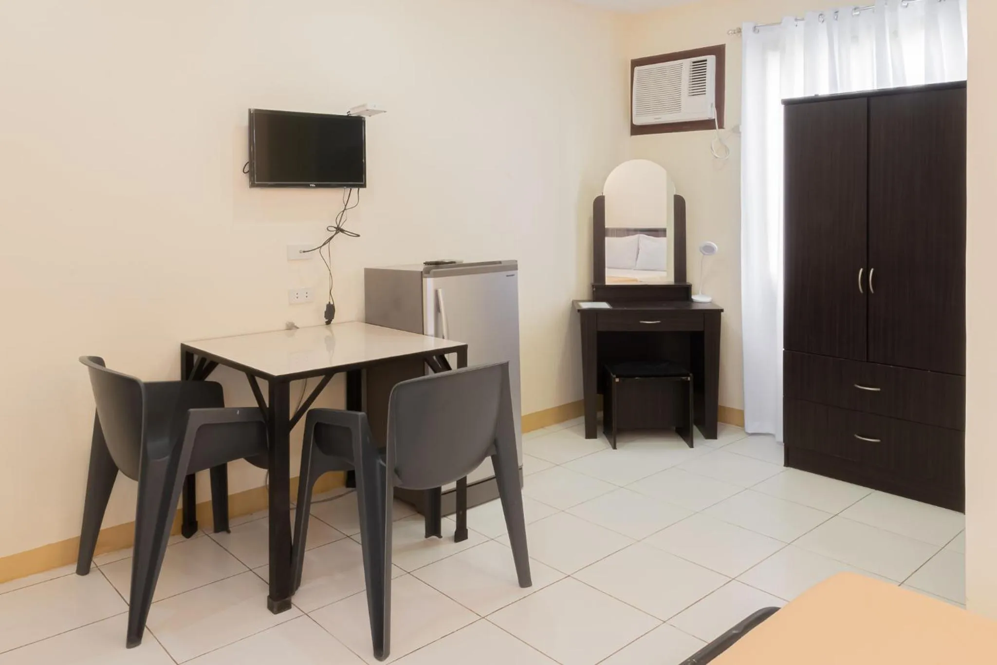 Almira Diving Resort- Panglao