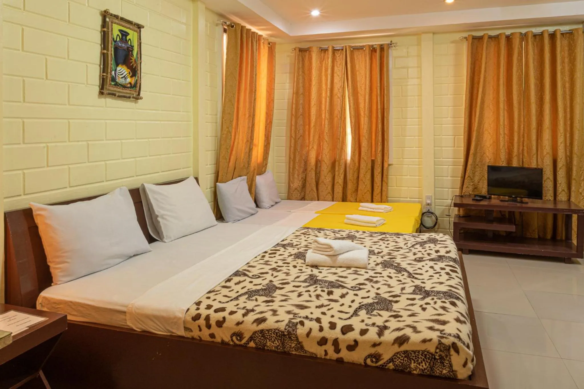 Bed in Almira Diving Resort- Panglao