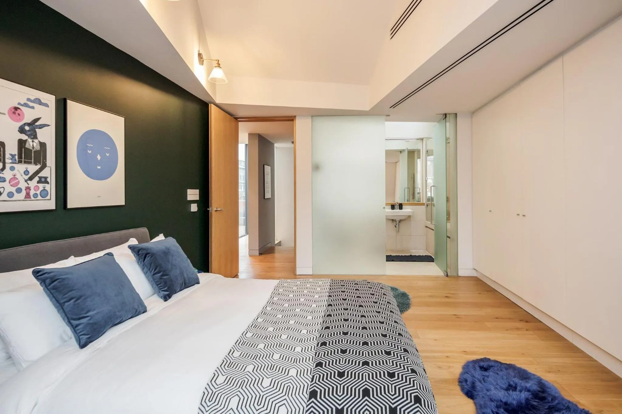 Bed in Stay Kula London - Holborn