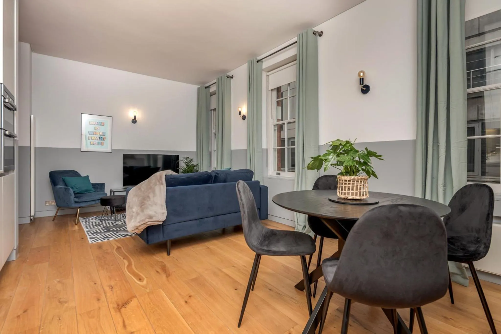 TV and multimedia in Stay Kula London - Holborn