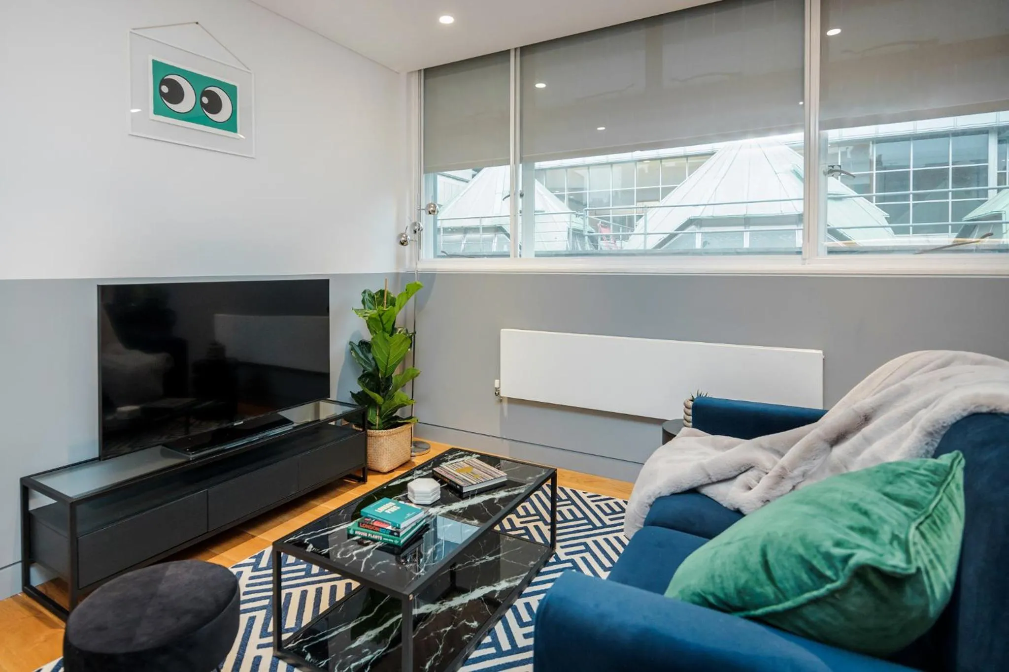 TV and multimedia in Stay Kula London - Holborn
