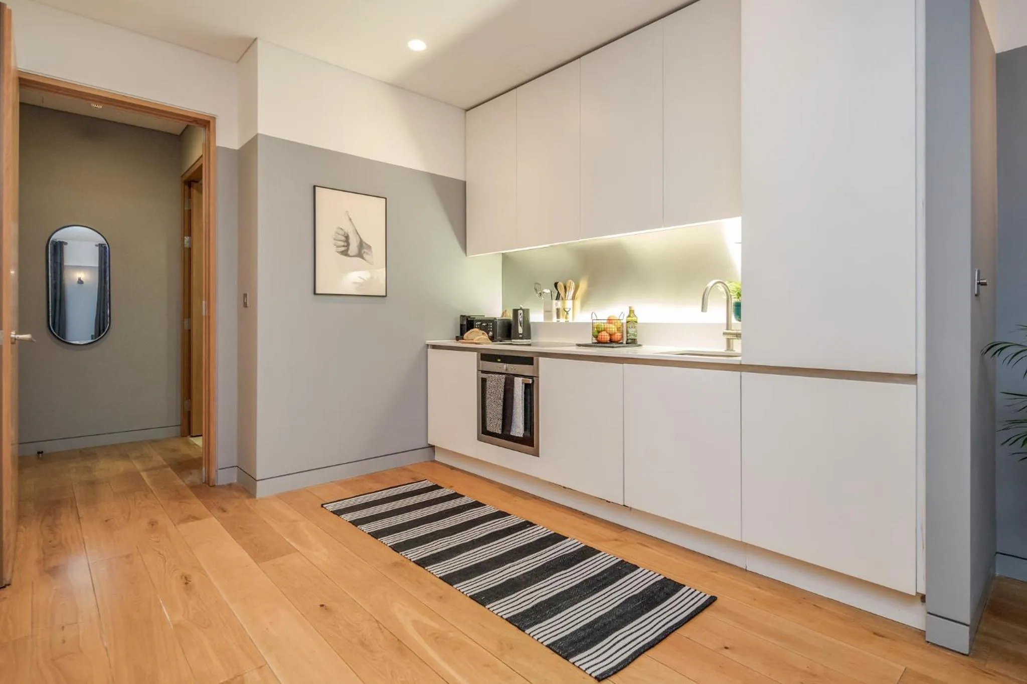 Kitchen or kitchenette in Stay Kula London - Holborn