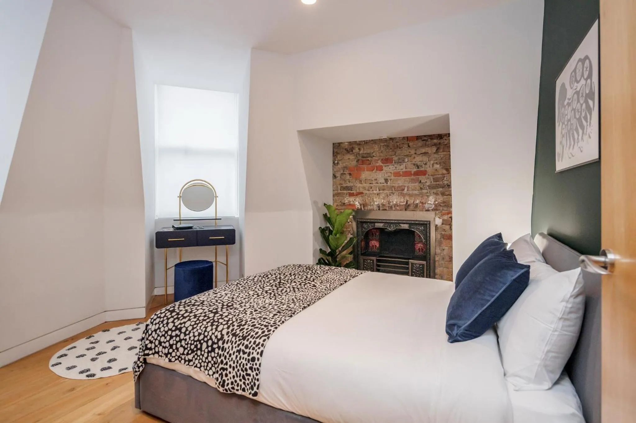 Bed in Stay Kula London - Holborn