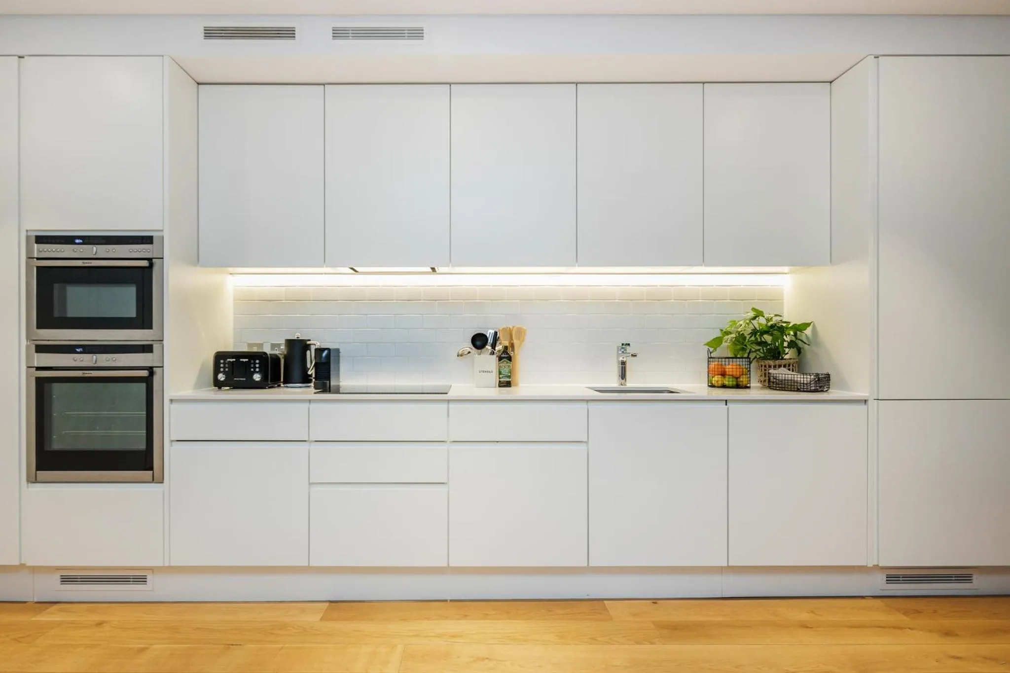 Kitchen or kitchenette in Stay Kula London - Holborn