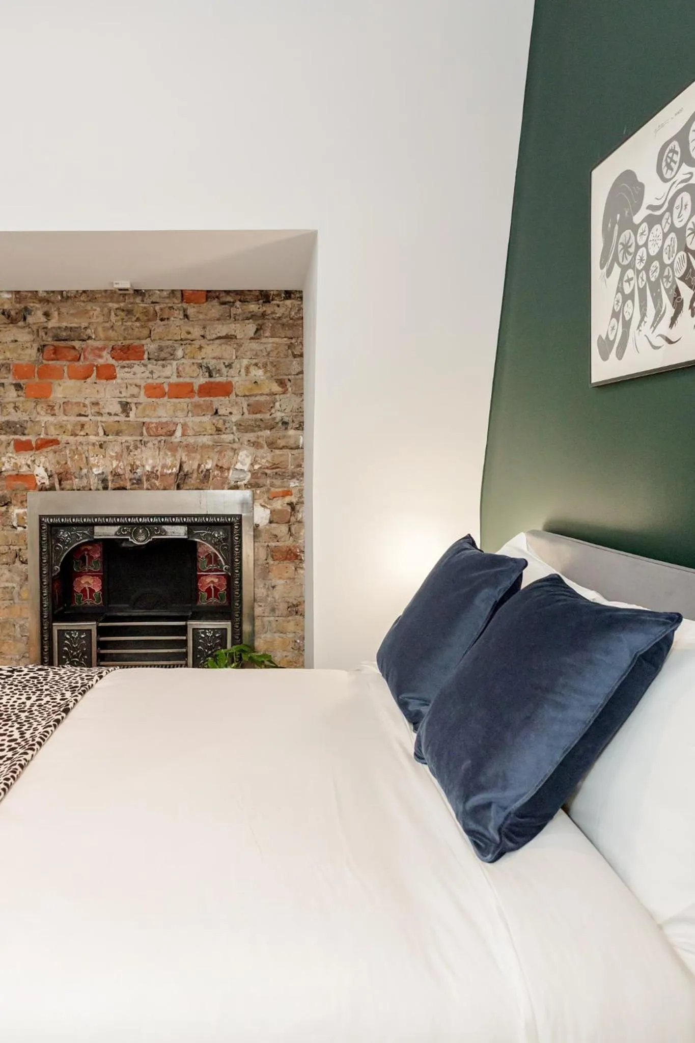 Bed in Stay Kula London - Holborn