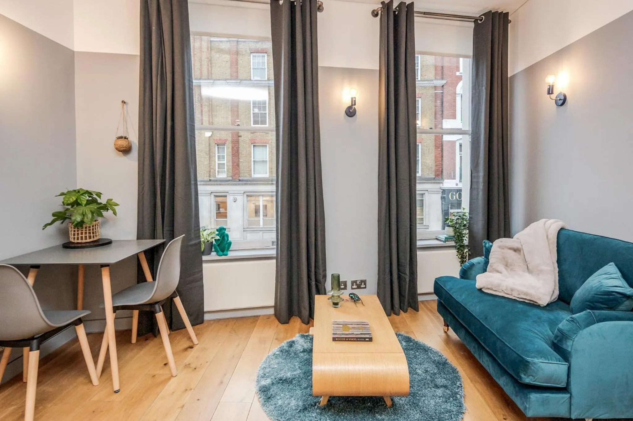 Seating area in Stay Kula London - Holborn