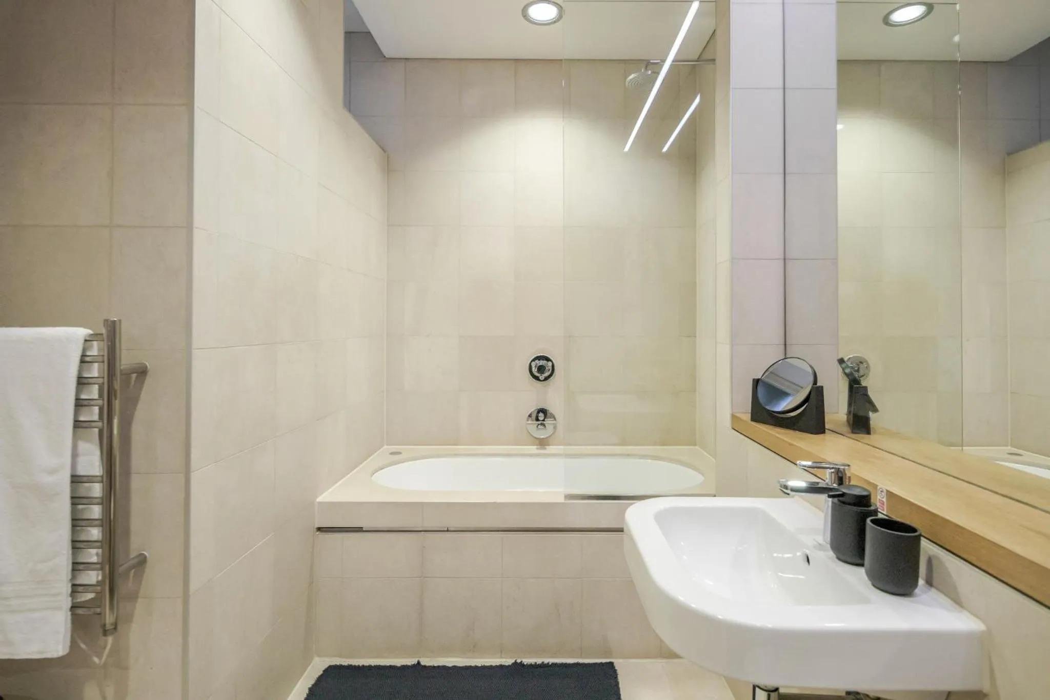 Shower in Stay Kula London - Holborn