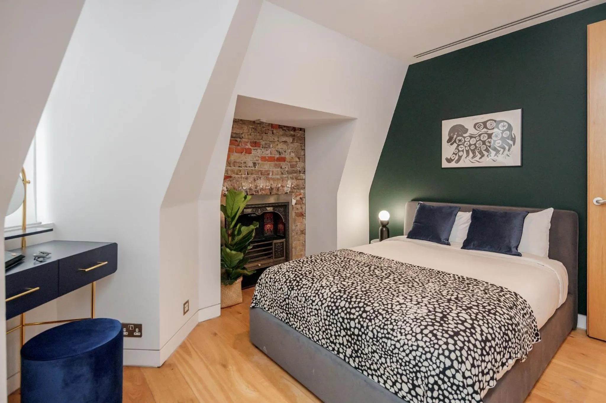 Bed in Stay Kula London - Holborn