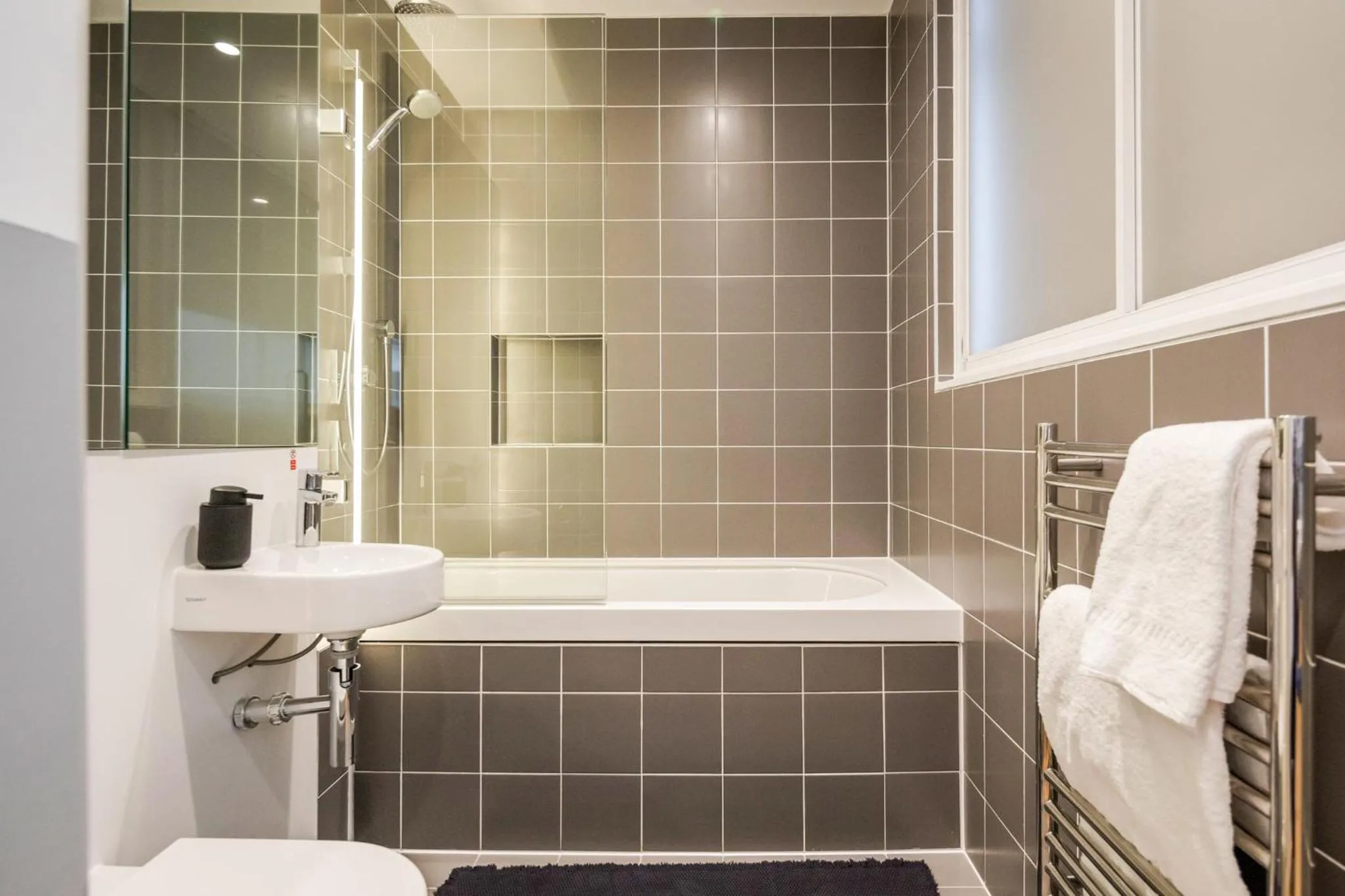 Bathroom in Stay Kula London - Holborn