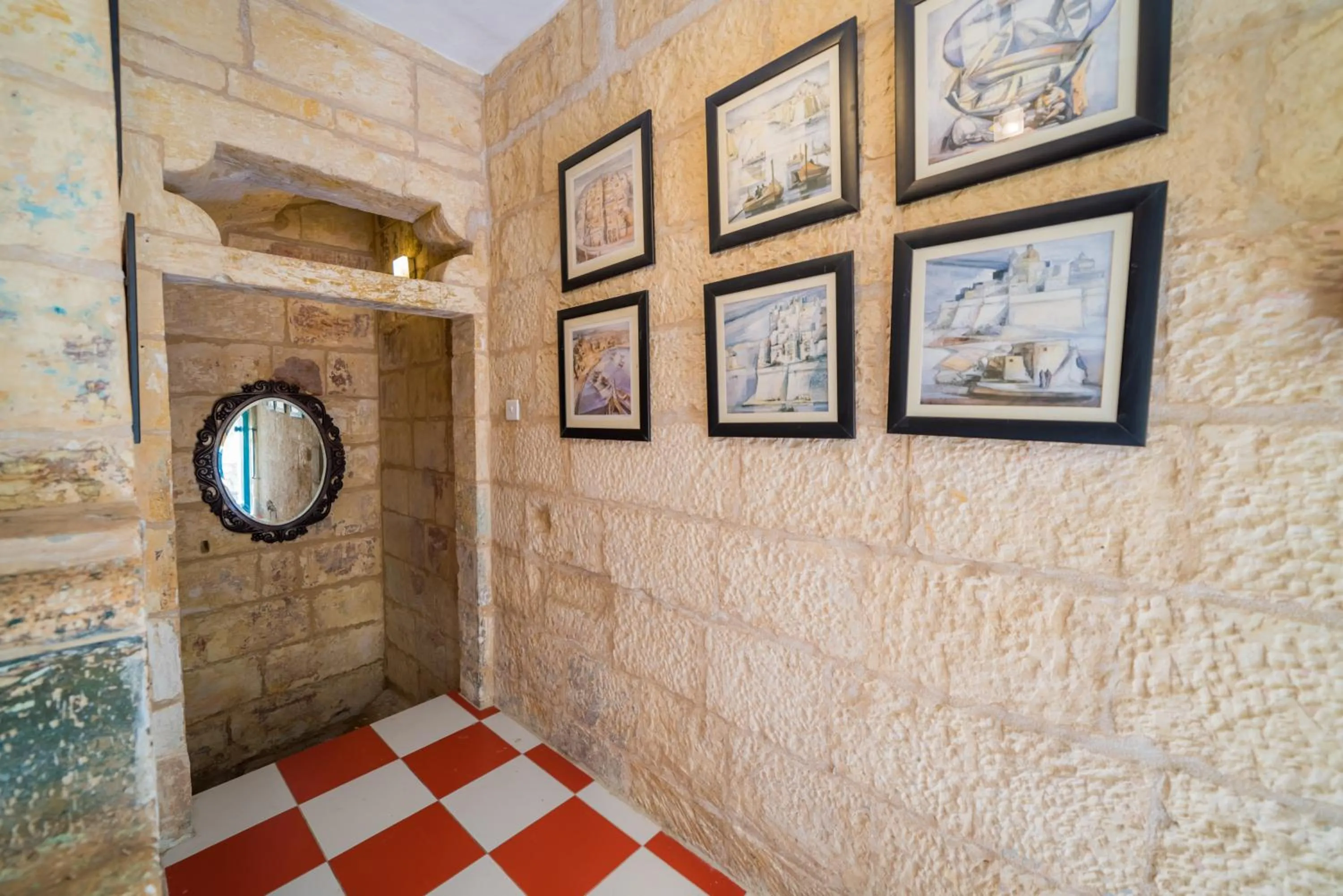Bathroom in PCG- Piccola Casa Di Città by Vallettastay