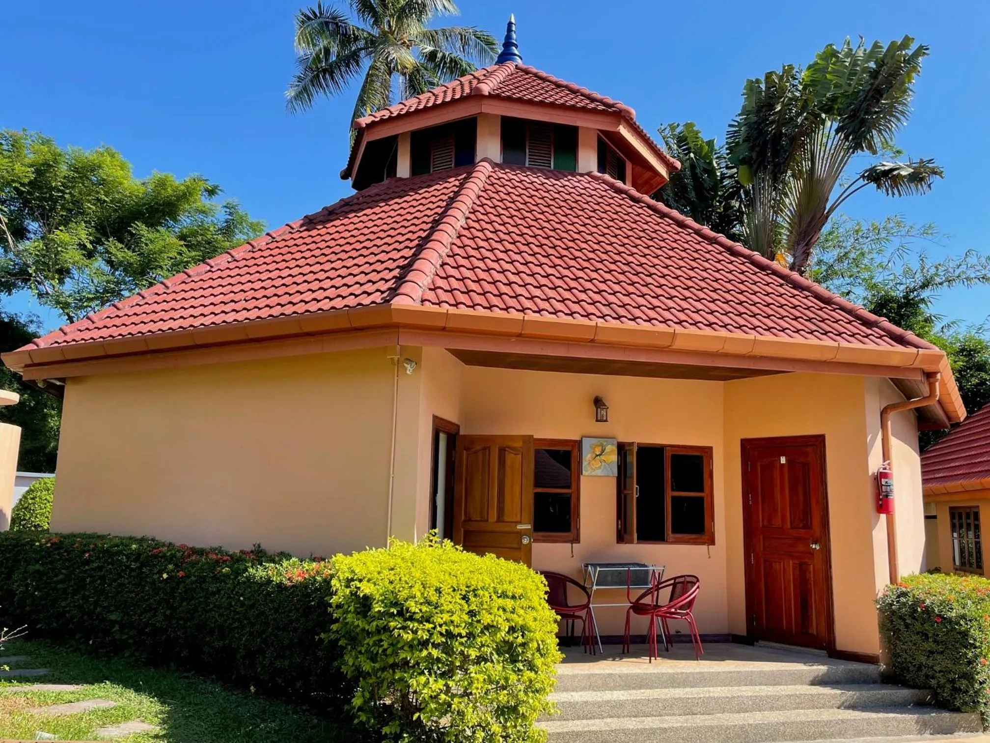 Property building in The Pace Phuket Boutique Resort