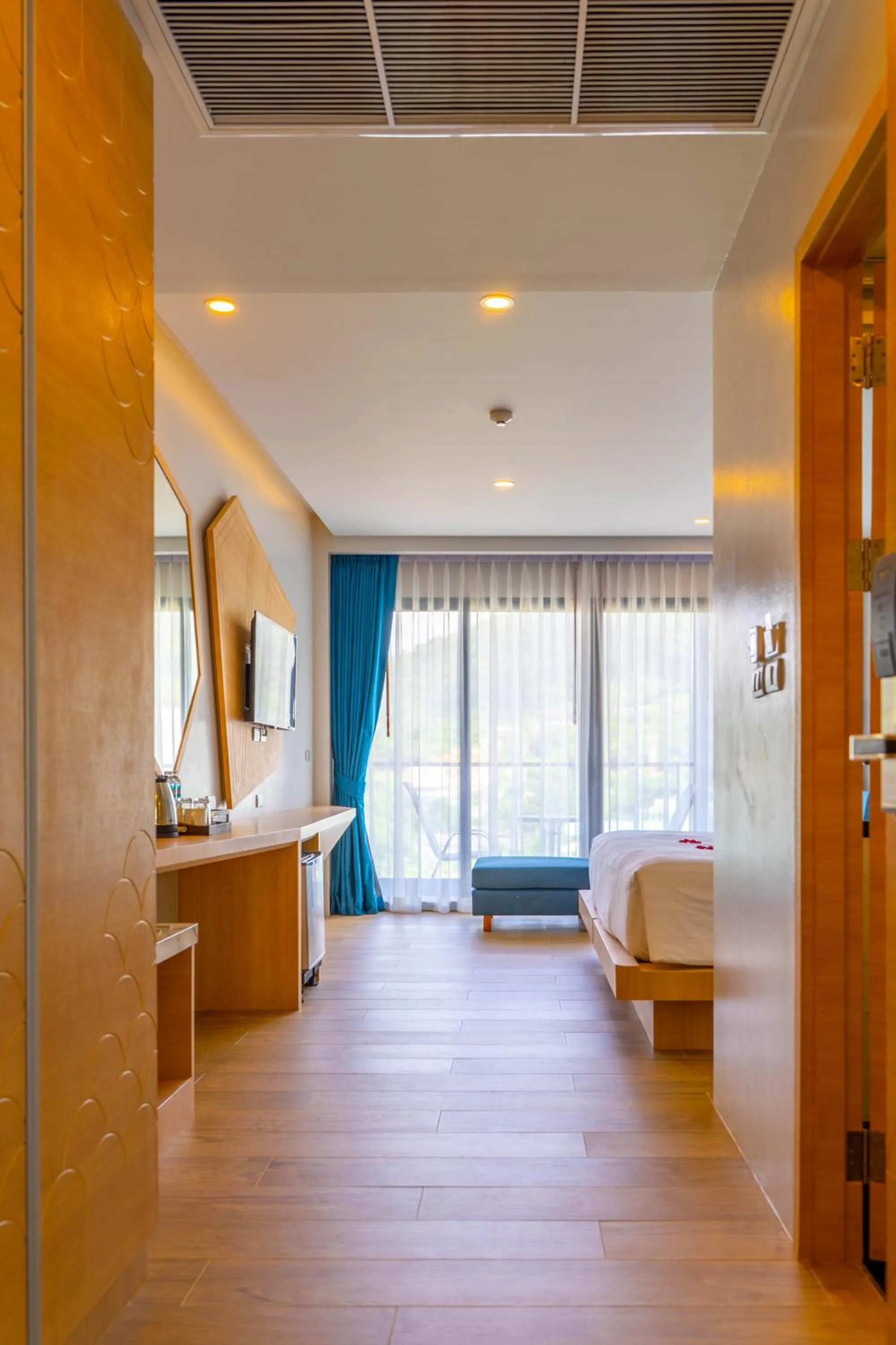 Bed in Golden Paradise Hotel - SHA PLUS