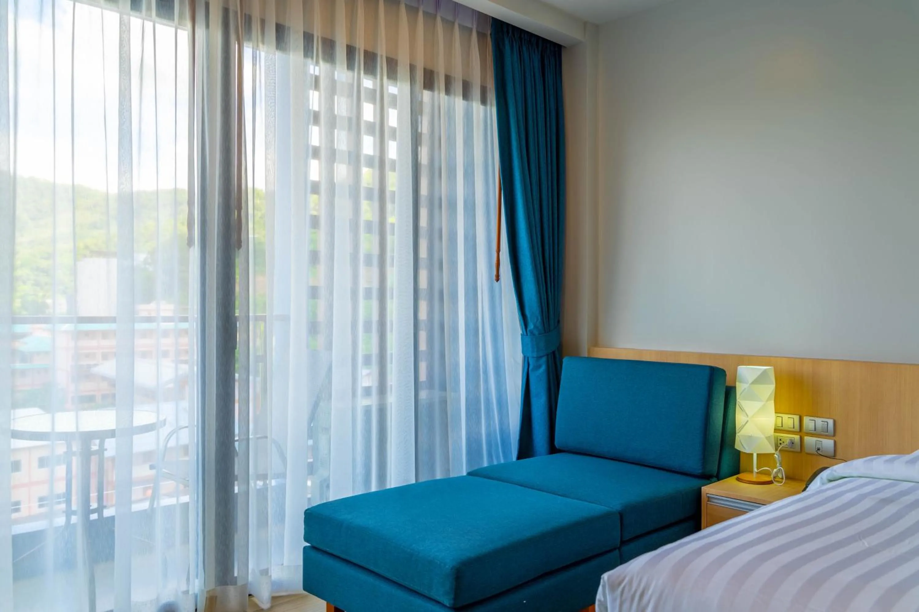 Bed in Golden Paradise Hotel - SHA PLUS