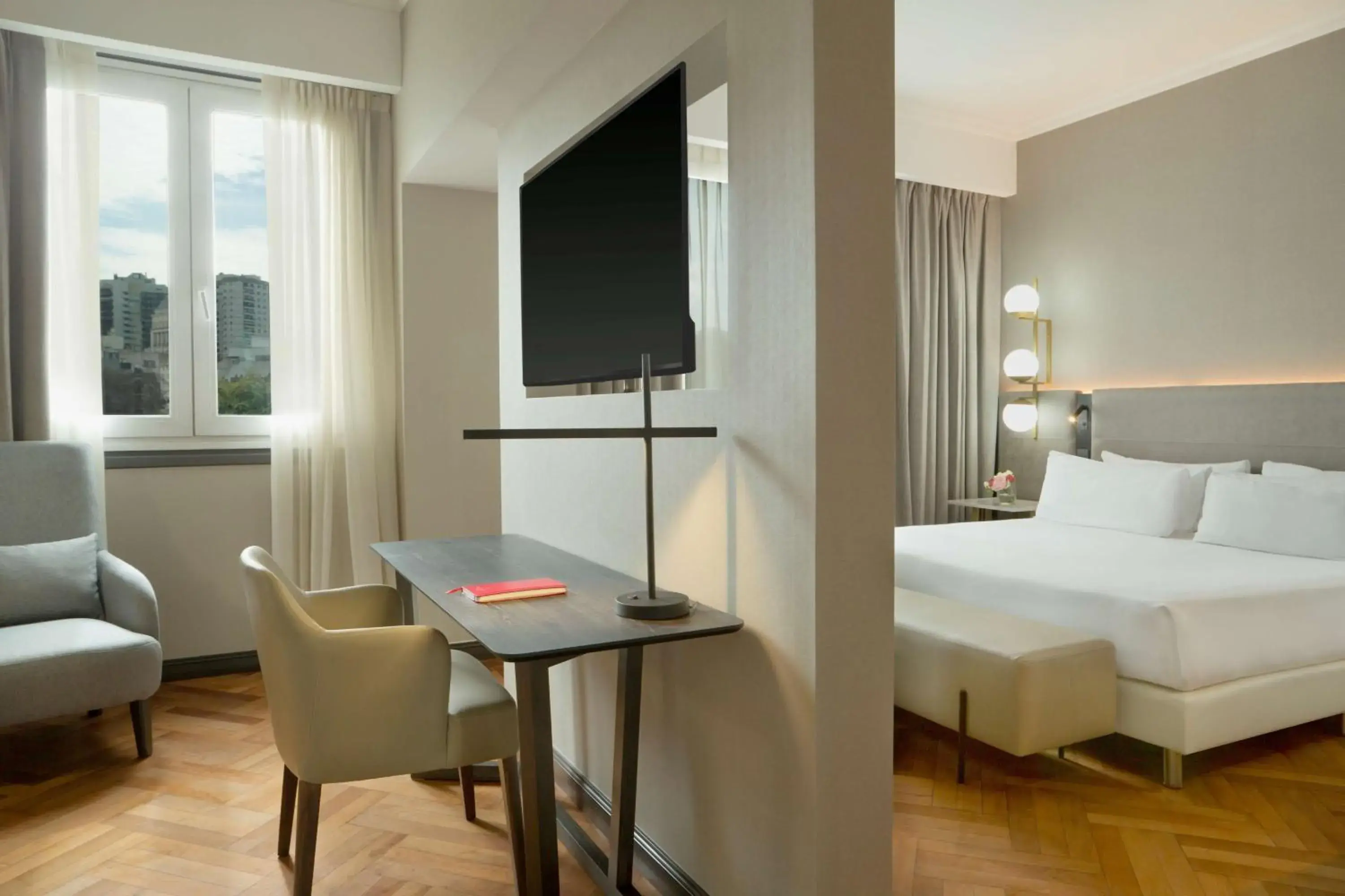 Photo of the whole room, Bed in NH Collection Buenos Aires Crillón Photo of the whole room, Bed in NH Collection Buenos Aires Crillón