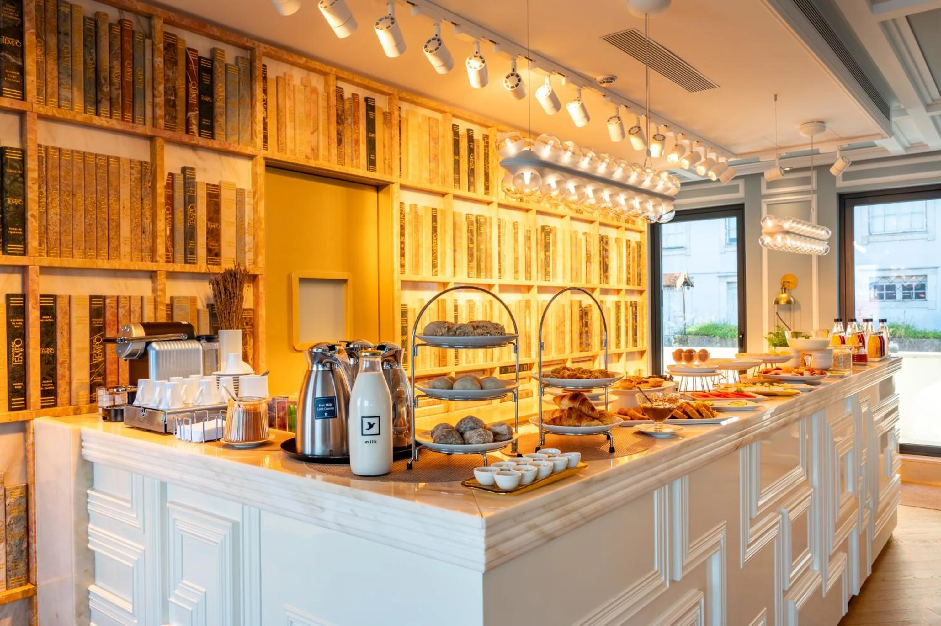 Breakfast in CBR Boutique Hotel - Coimbra