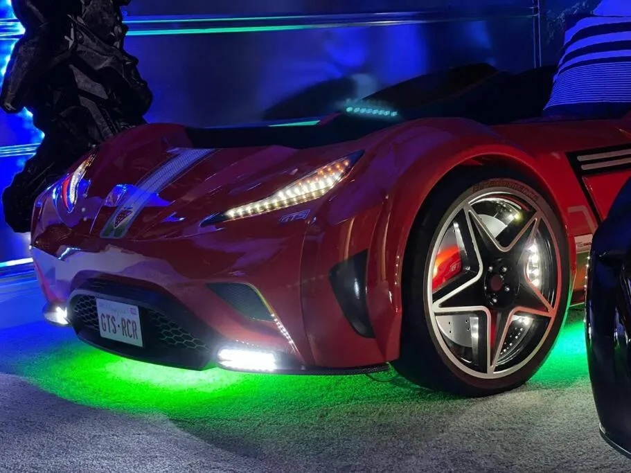 Spectacular 12-Bed Mansion with game room