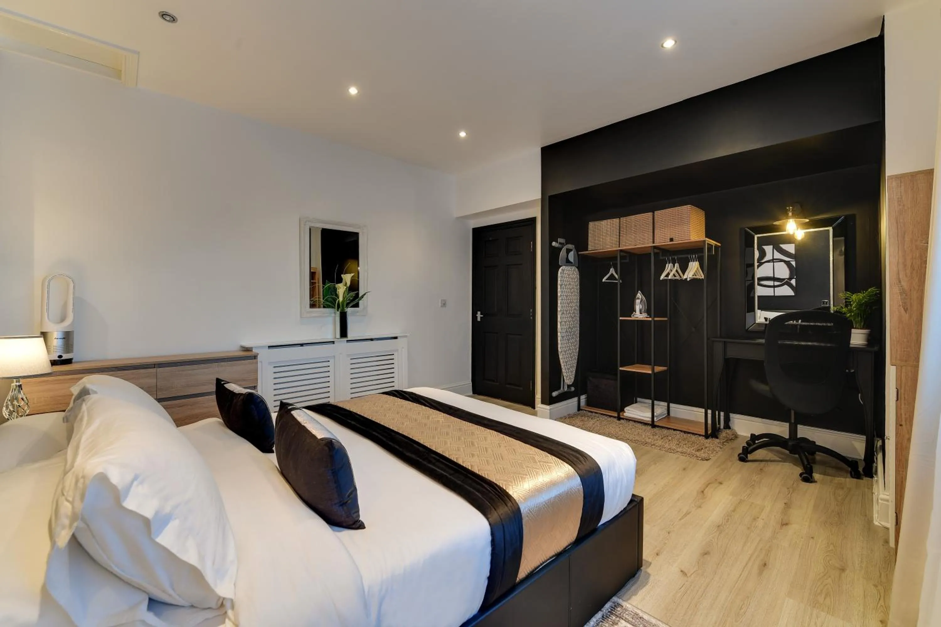 Bed in InstaLet Apartments I Wigan Central I Free Parking