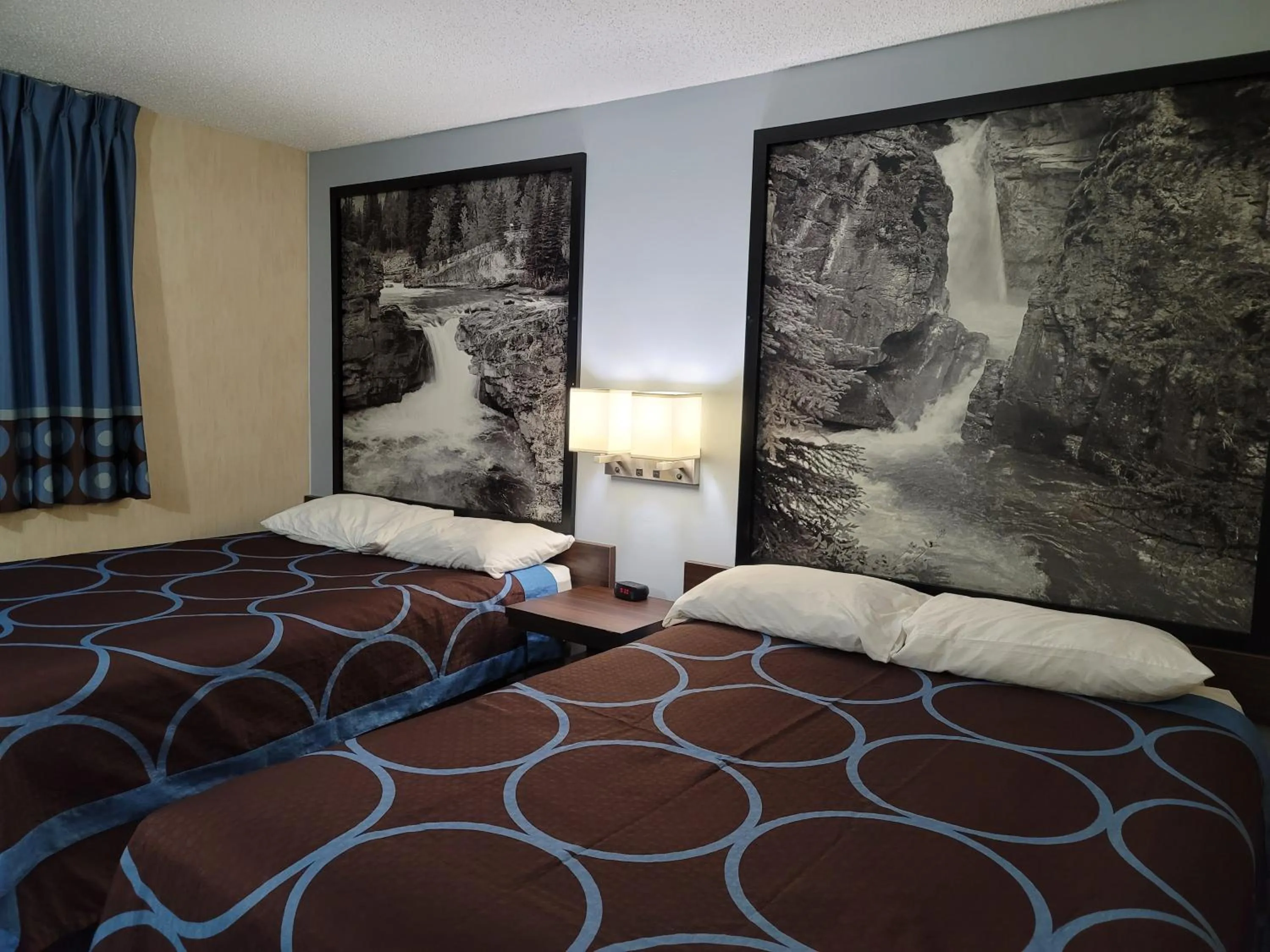 Property building, Bed in Super 8 North Red Deer