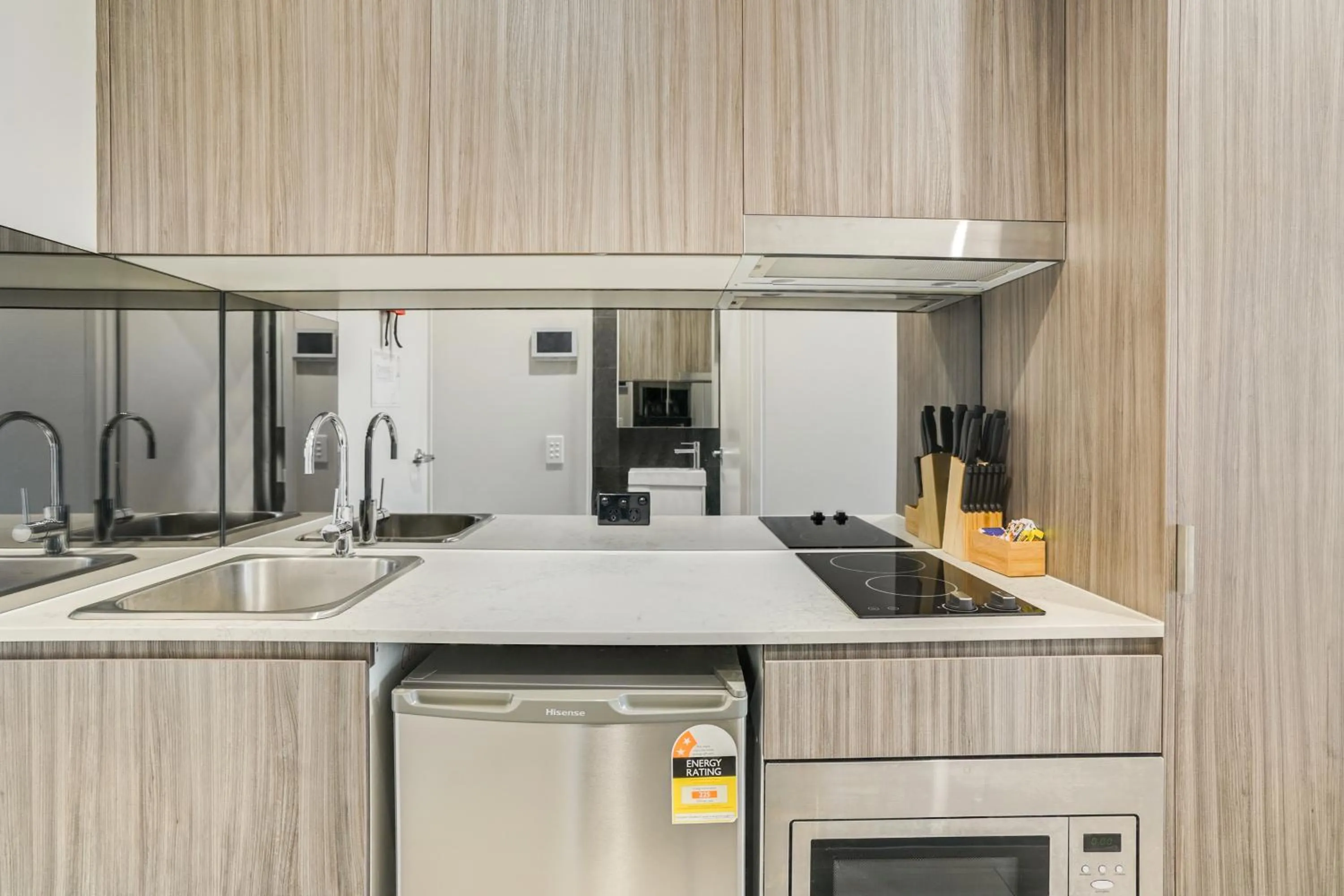 Kitchen or kitchenette in Coogee Studio Apartments