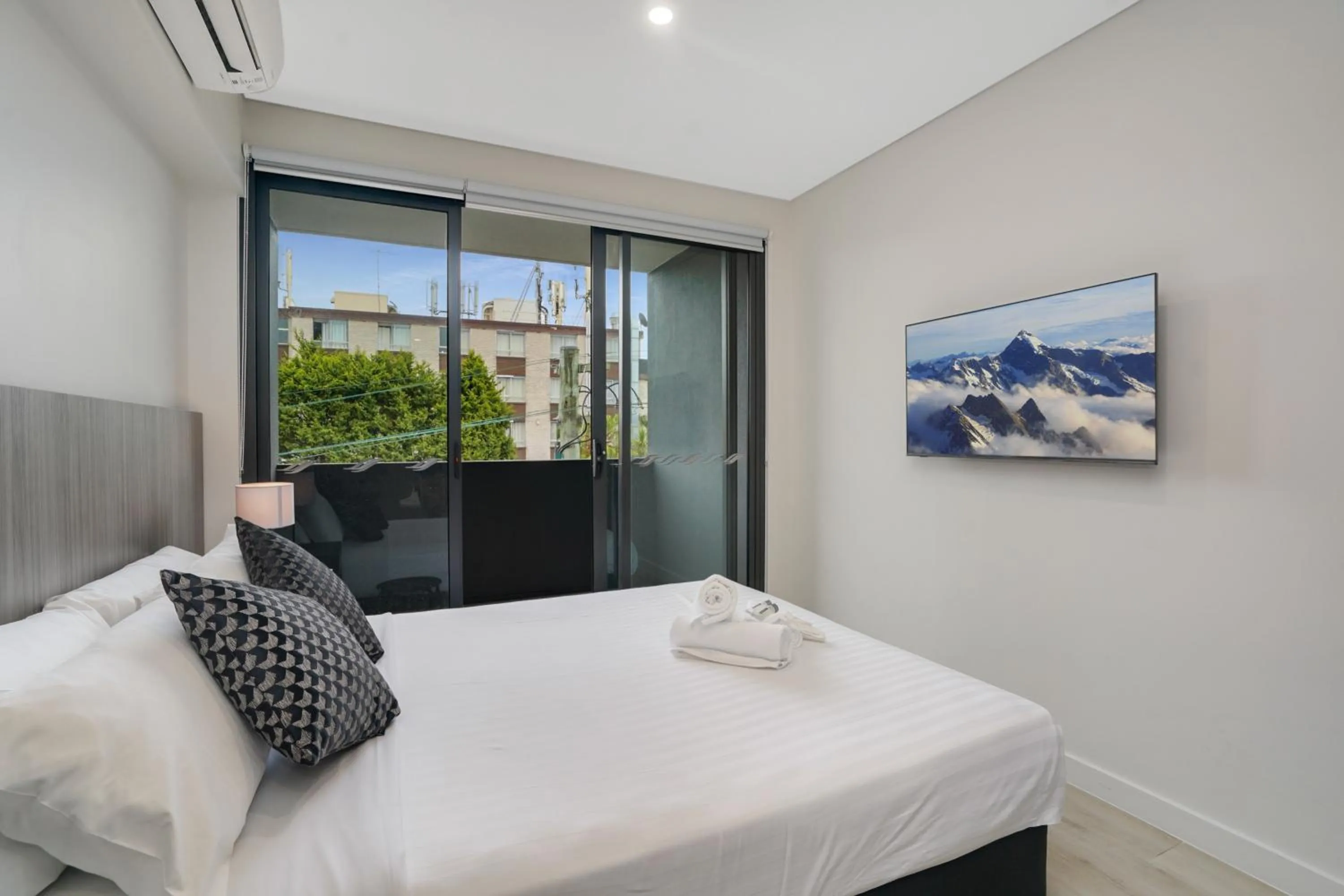 Bed in Coogee Studio Apartments