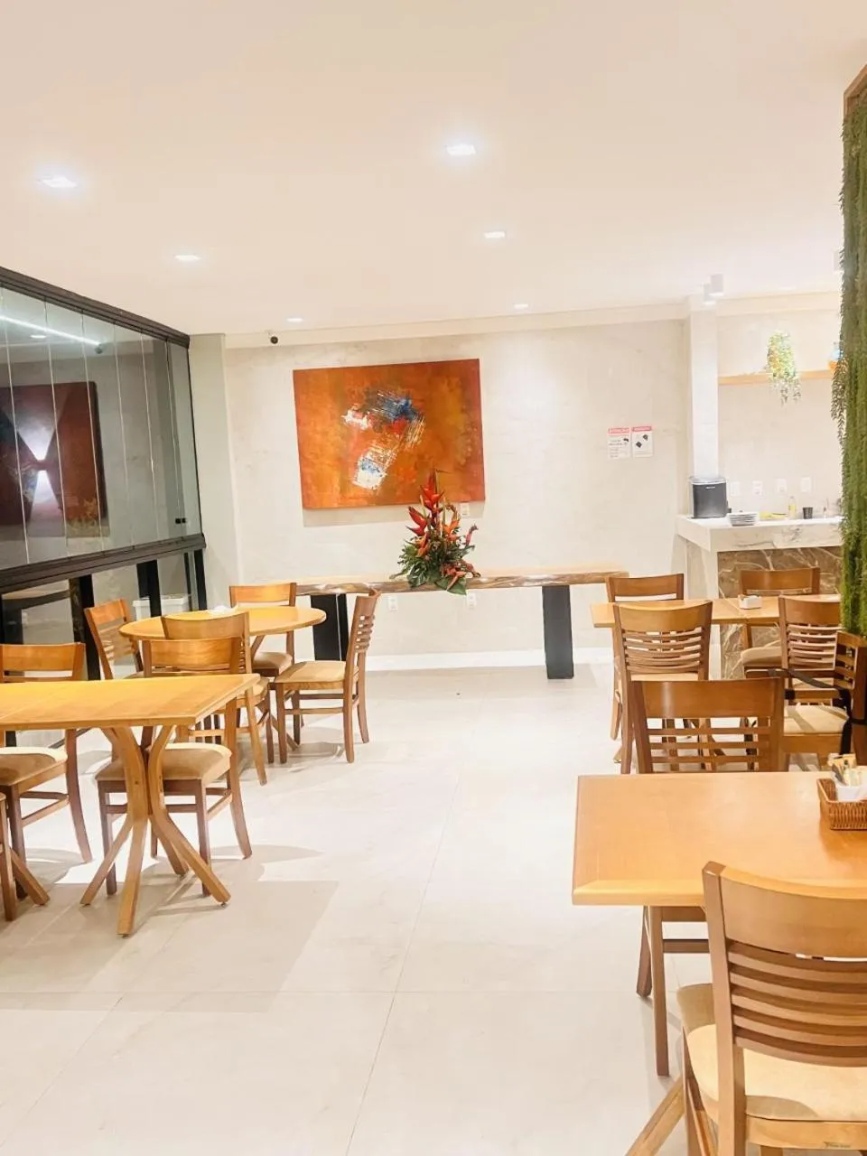 Restaurant/places to eat in Paraiso Beach Hotel